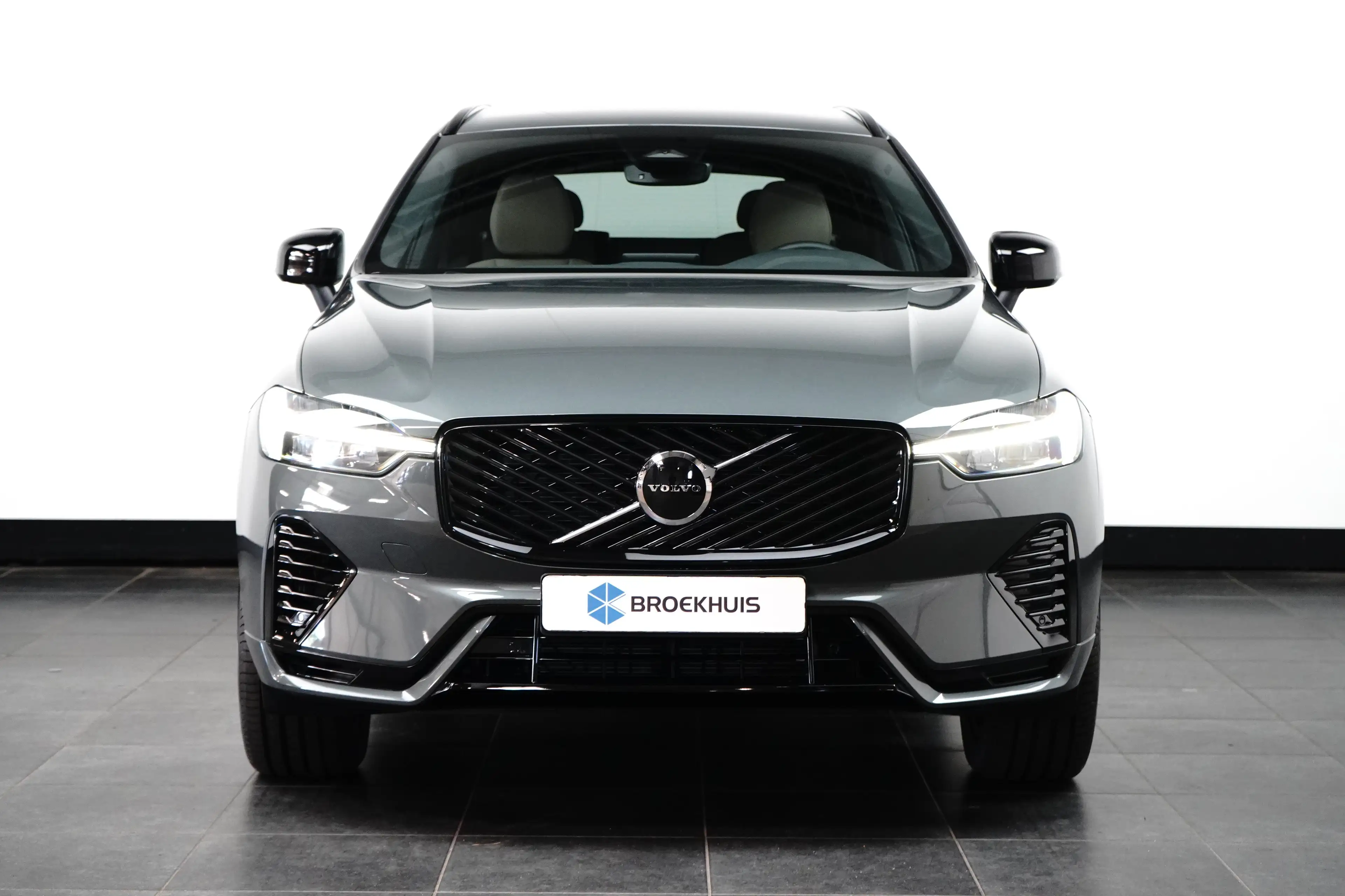 Volvo XC60 T6 Plus Dark | Harman/Kardon | Memory | Pilot Assi — photo 29