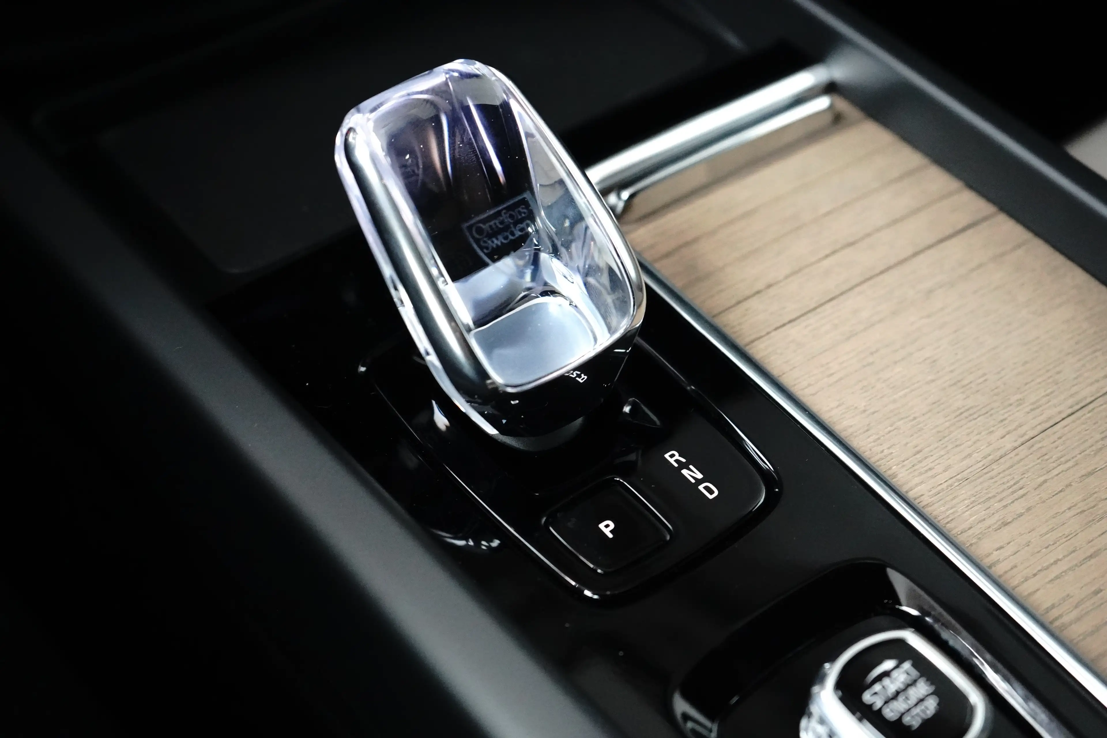 Volvo XC60 T6 Plus Dark | Harman/Kardon | Memory | Pilot Assi — photo 23