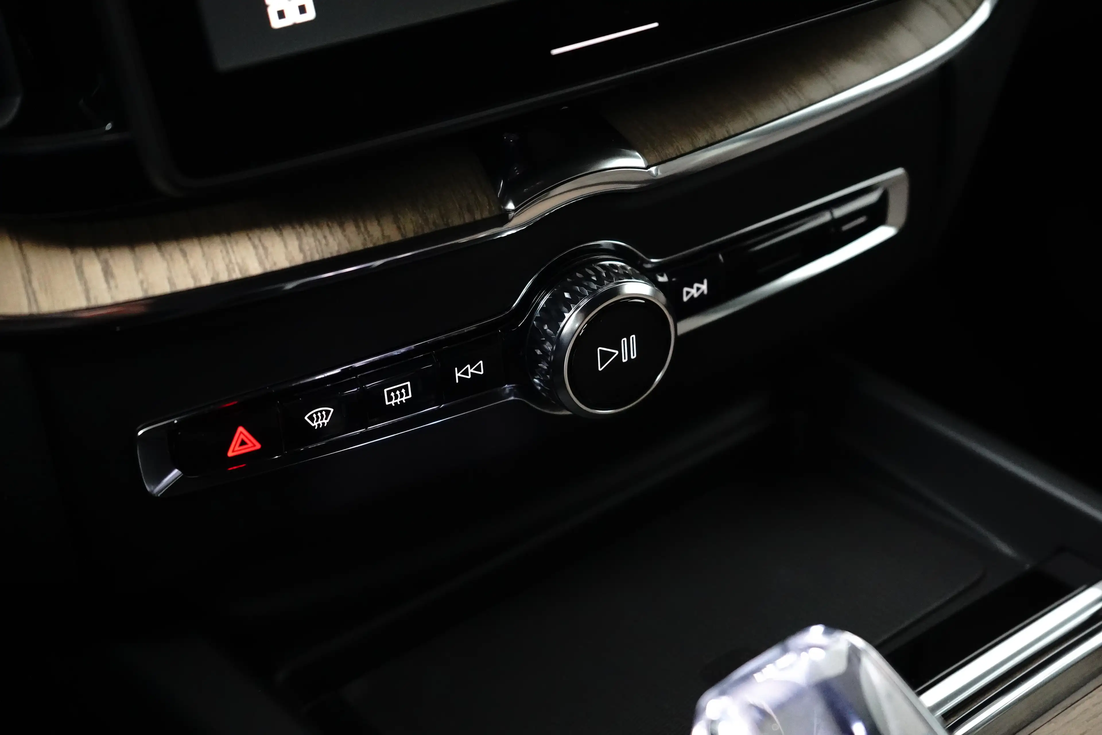 Volvo XC60 T6 Plus Dark | Harman/Kardon | Memory | Pilot Assi — photo 22