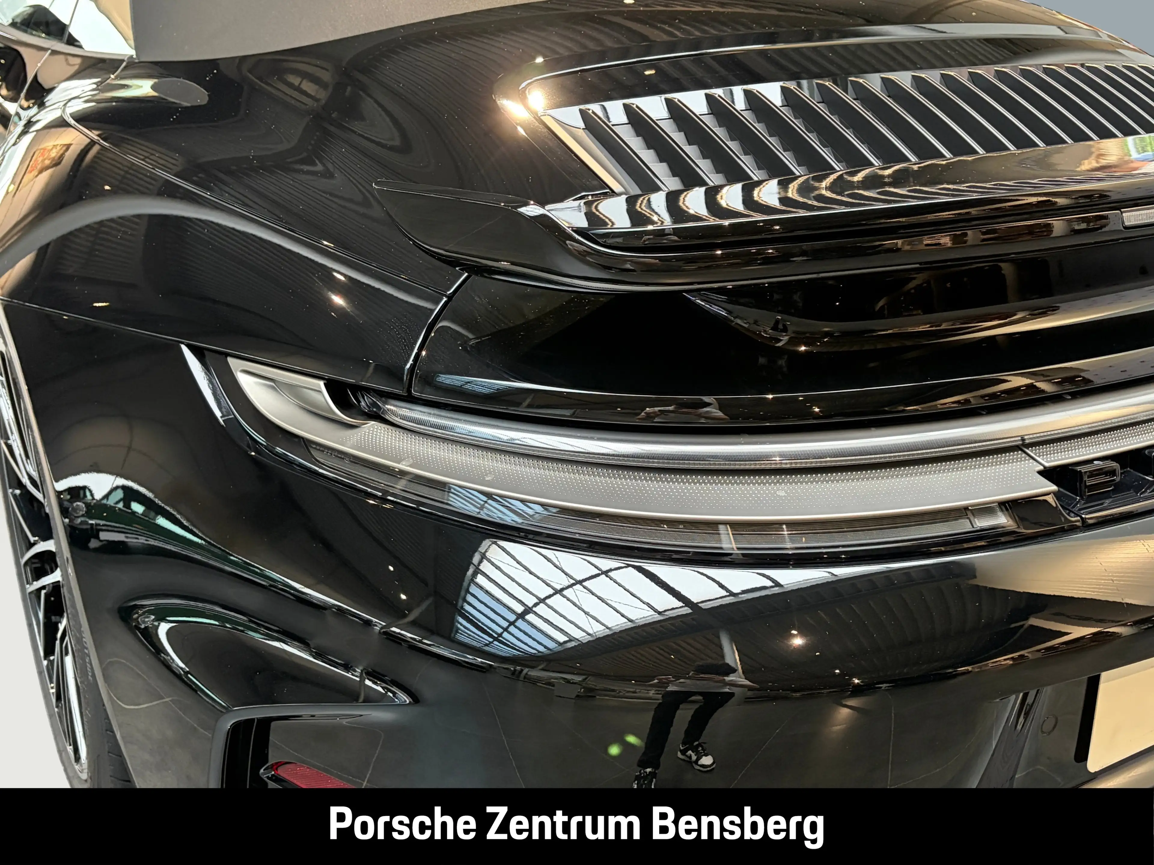 Porsche 911 Turbo S Cabriolet — photo 11