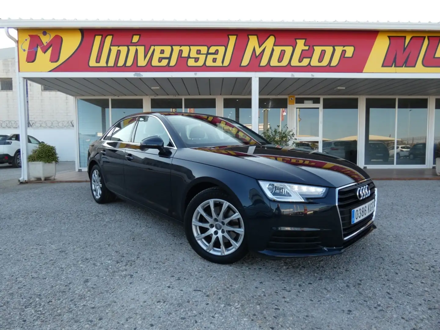 Audi A4 2.0TDI 110kW Negro - 1
