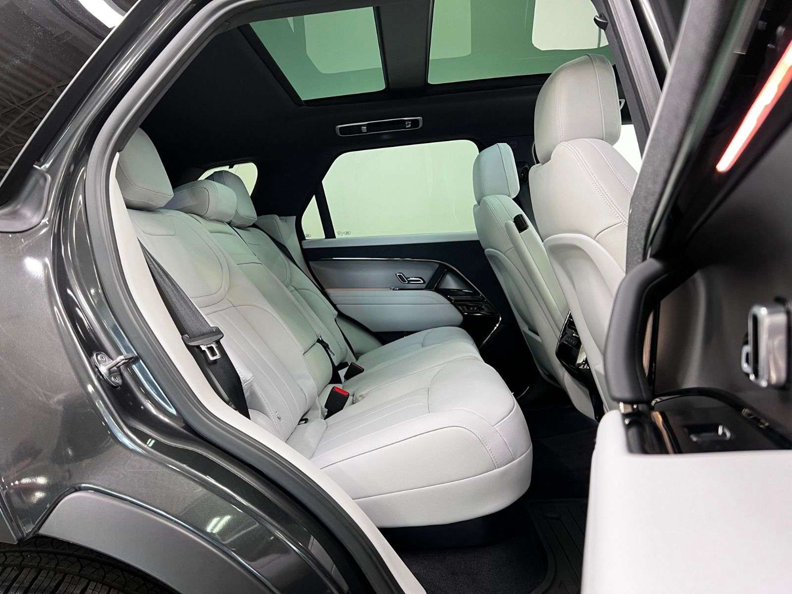 2026 Land Rover Range Rover Sport P360 S | LEASE FROM $999 PER MONTH thumb 24