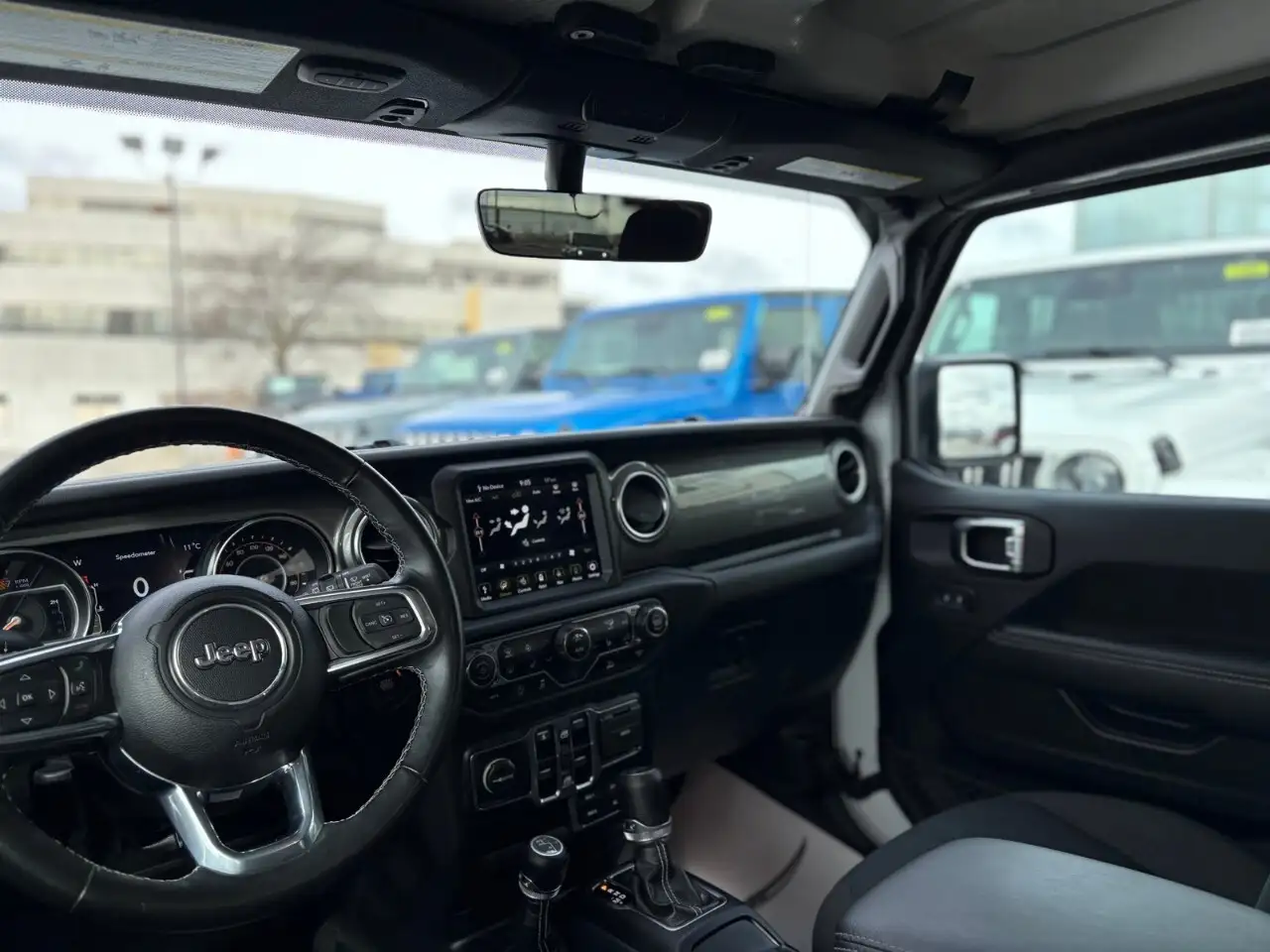 Jeep Wrangler снимка Jeep Wrangler
