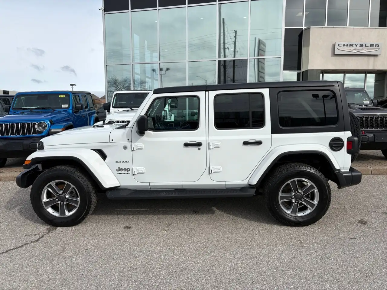 Jeep Wrangler снимка Jeep Wrangler