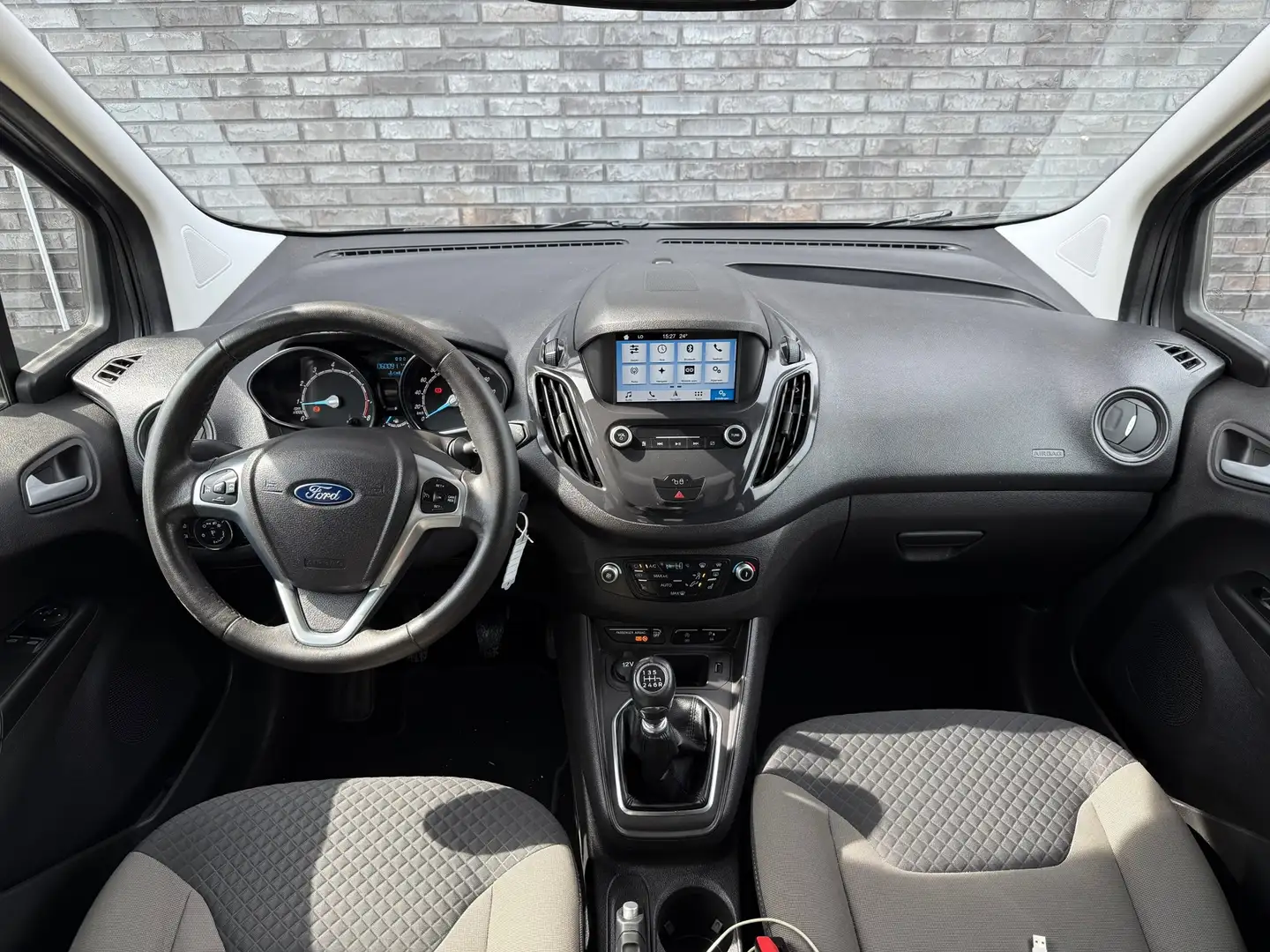 Ford Tourneo Courier 1.0 Titanium NWE Distributie|Groot Navi|Cruise|Sto Grijs - 2