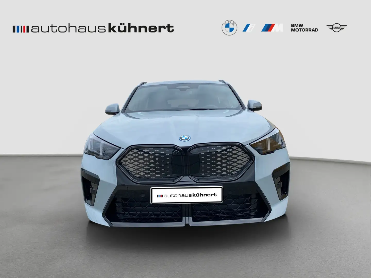 BMW iX2 eDrive20 M-Sport PRO UPE 66.490 EUR M-Sport Gris - 2