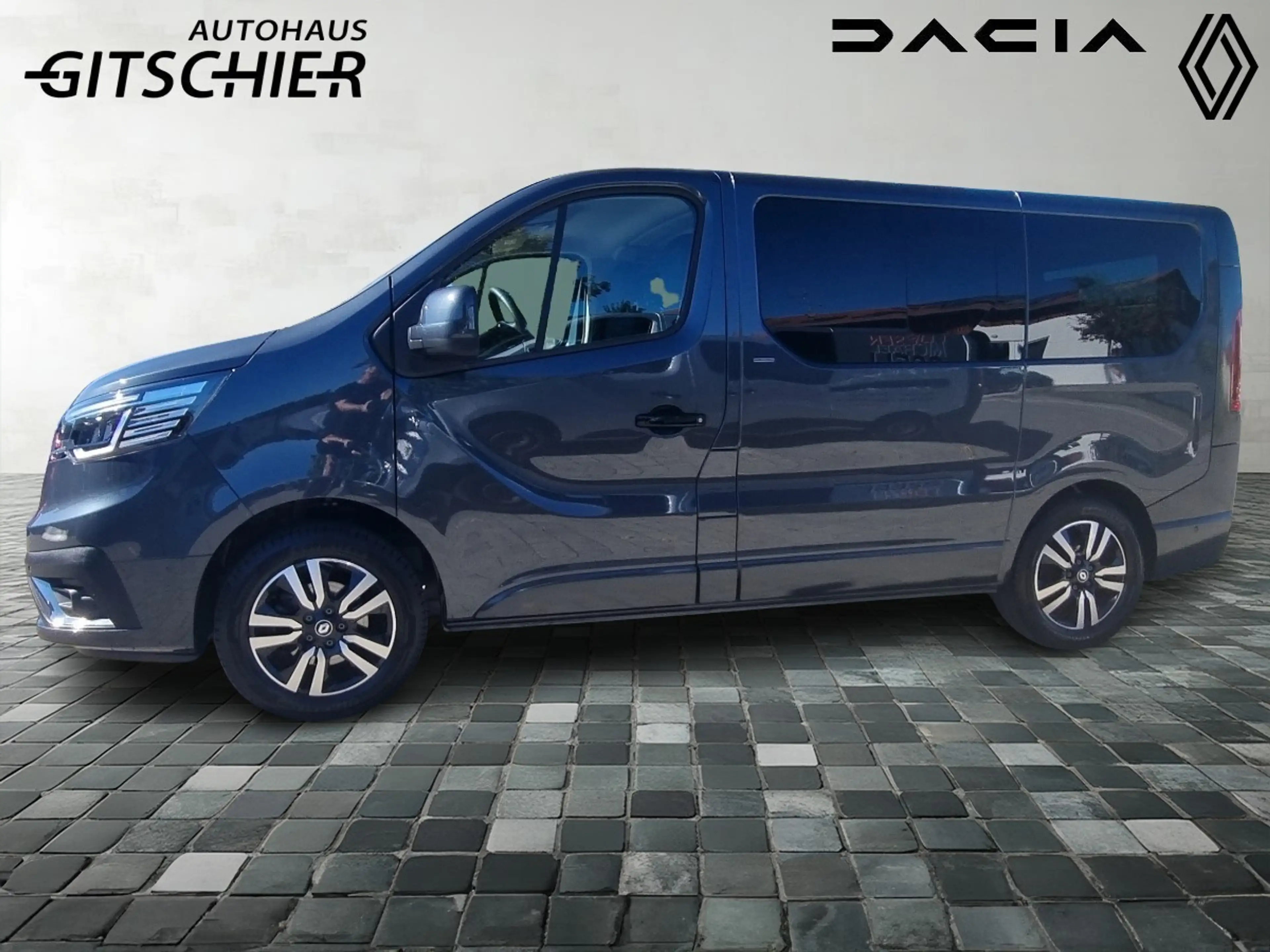 Renault Trafic Spaceclass Blue dCi 170 EDC — photo 2