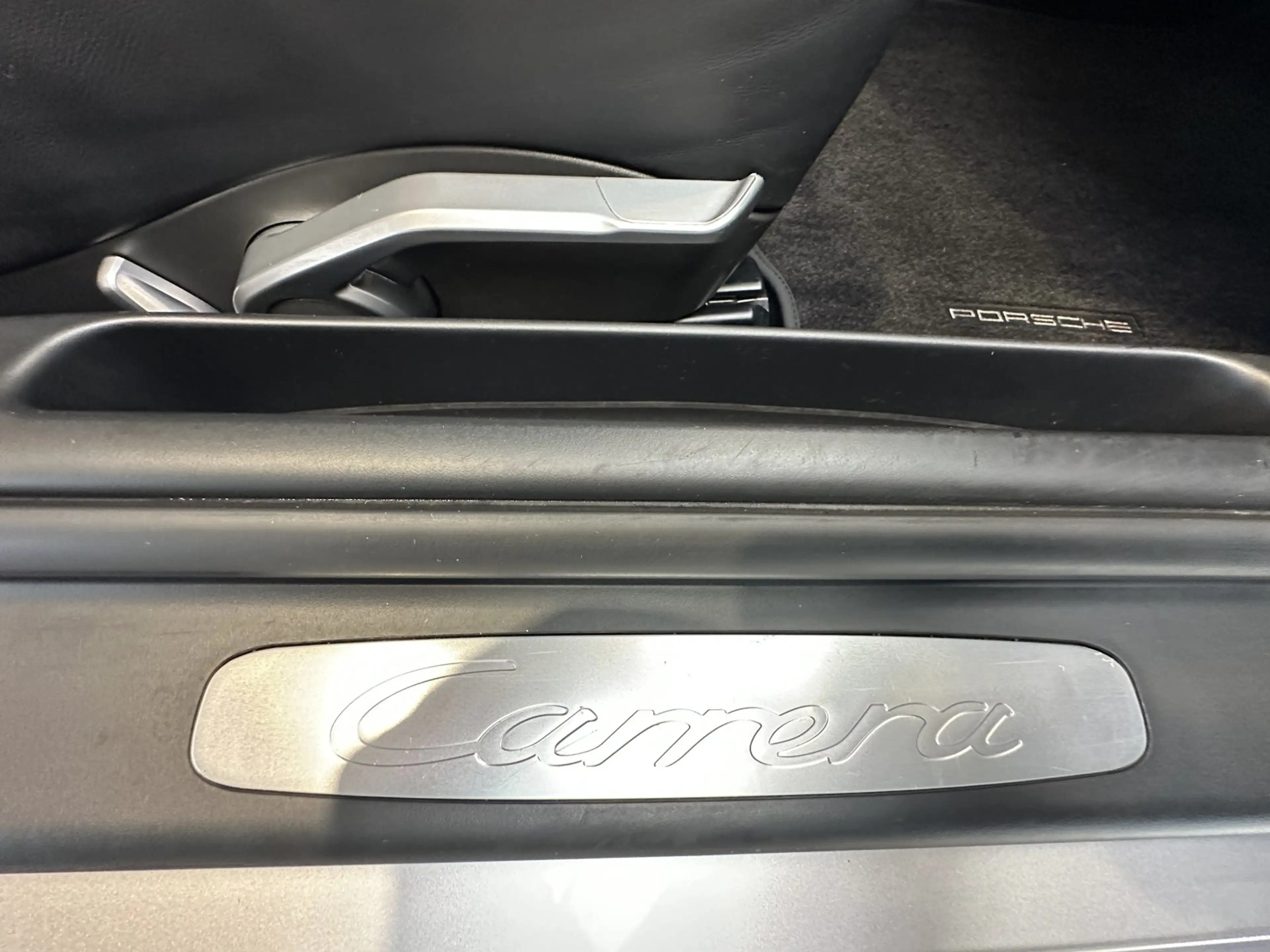 Porsche 911 Carrera 3.6 — photo 13