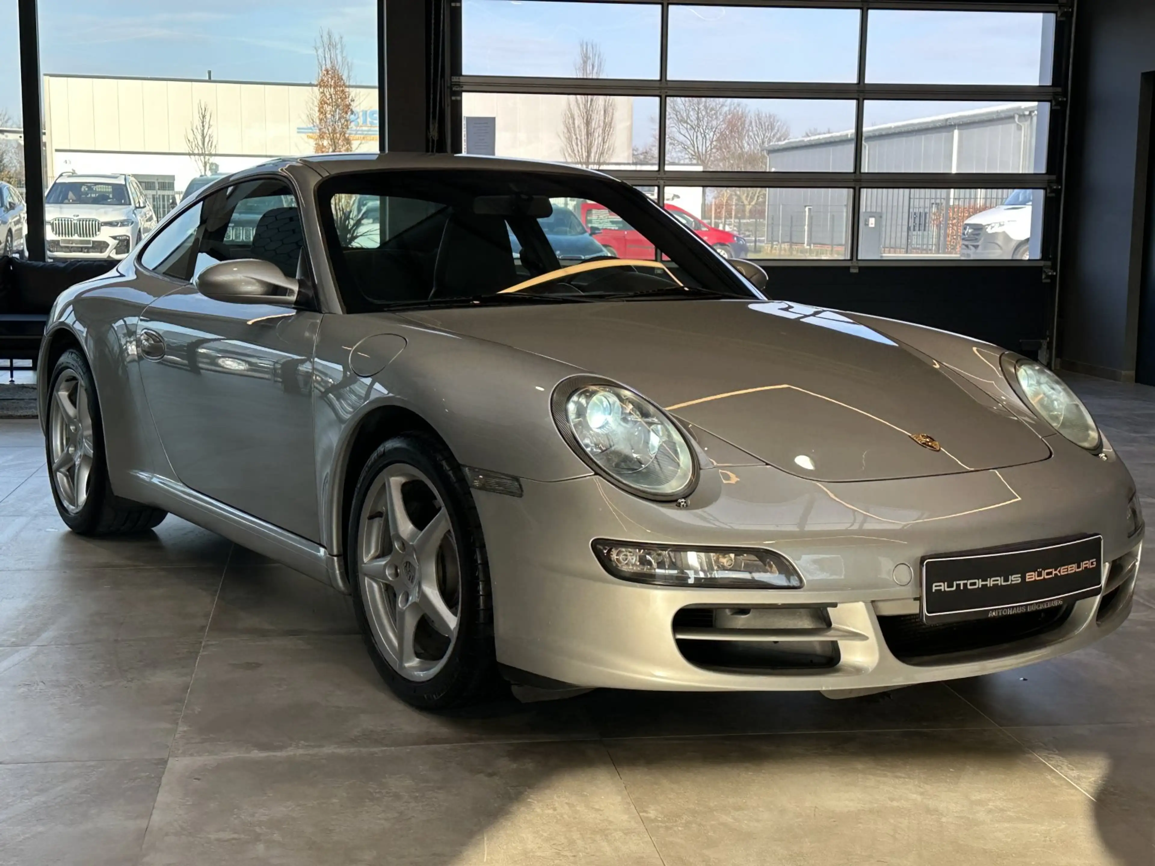 Porsche 911 Carrera 3.6 — photo 3