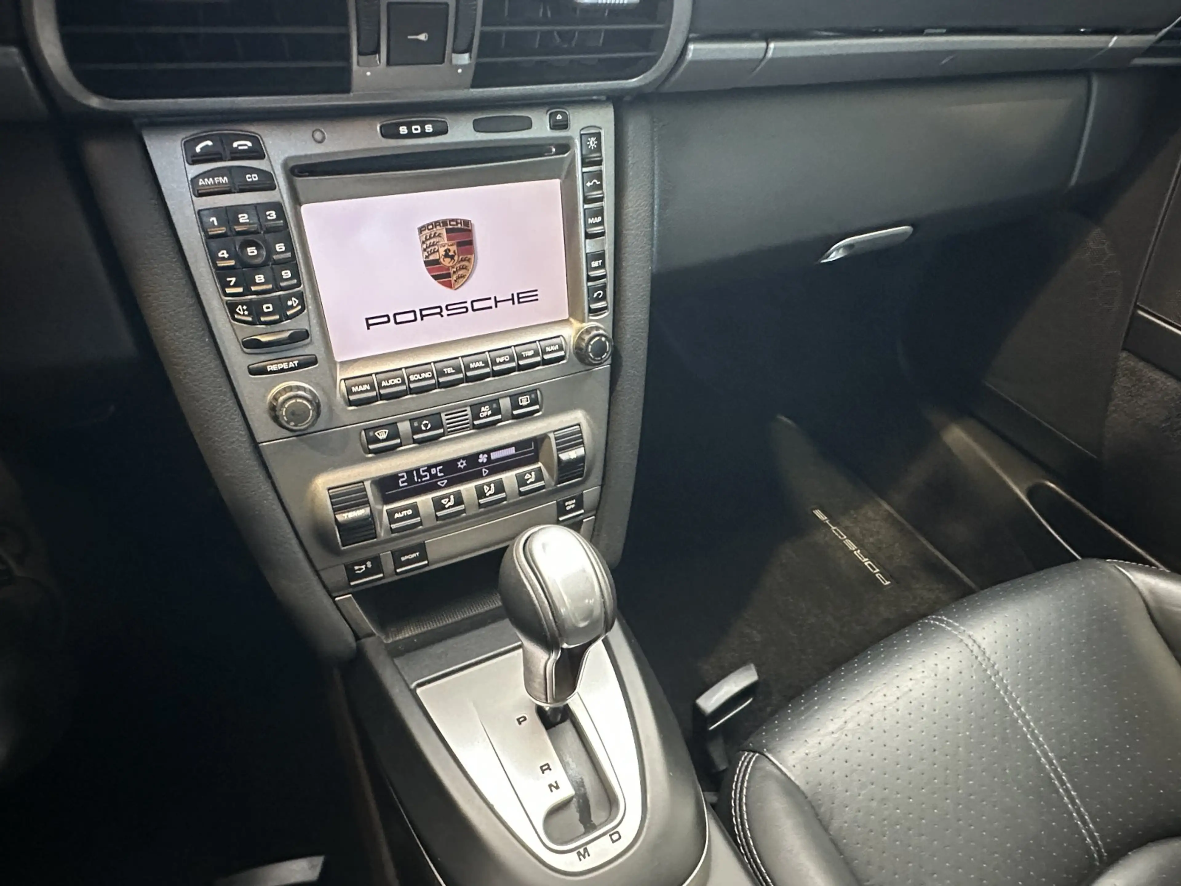 Porsche 911 Carrera 3.6 — photo 10