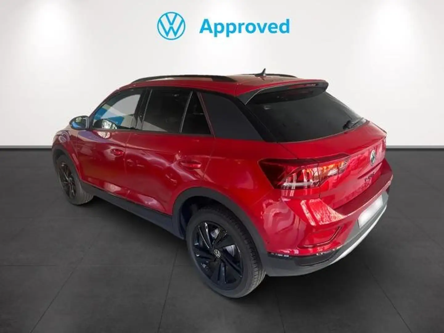 Volkswagen T-Roc 1.0 TSI Dark Line 85kW Rojo - 1