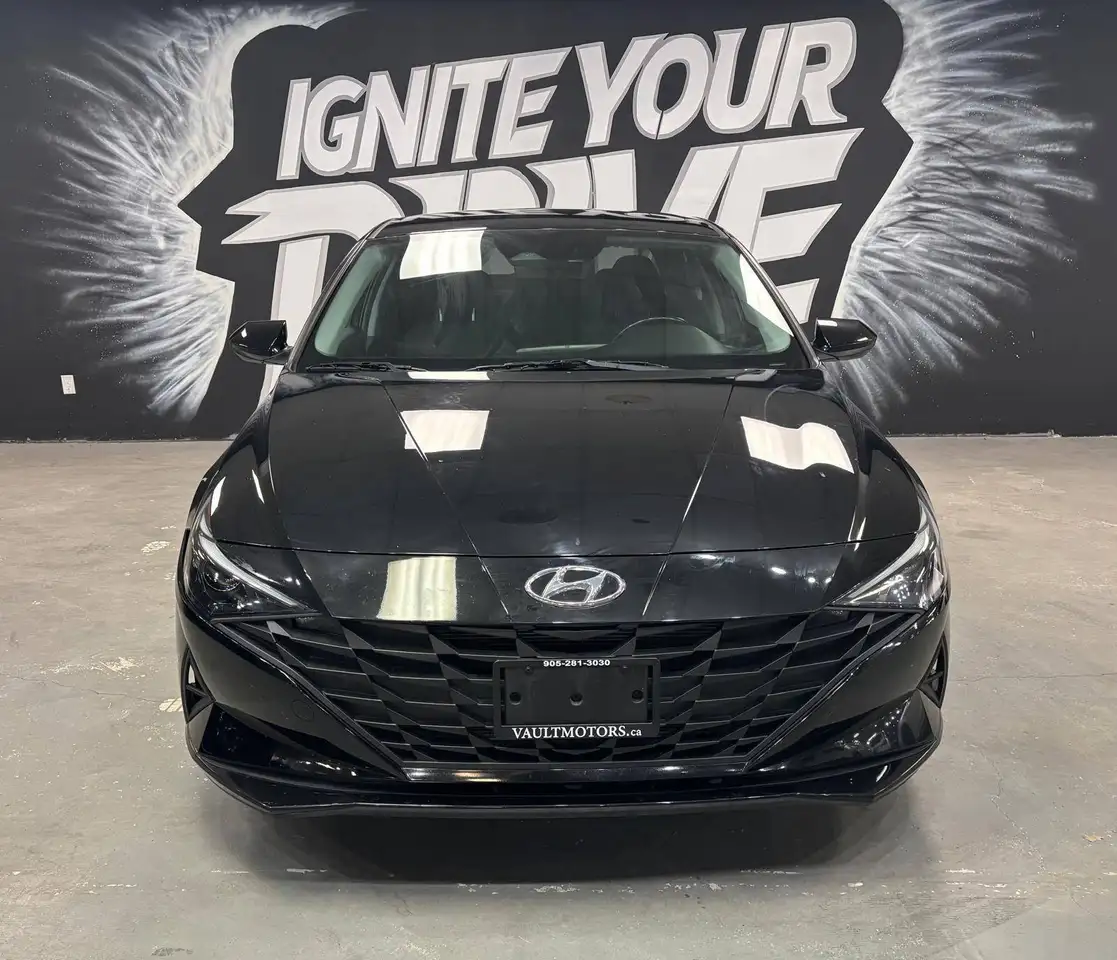 Hyundai ELANTRA снимка Hyundai ELANTRA