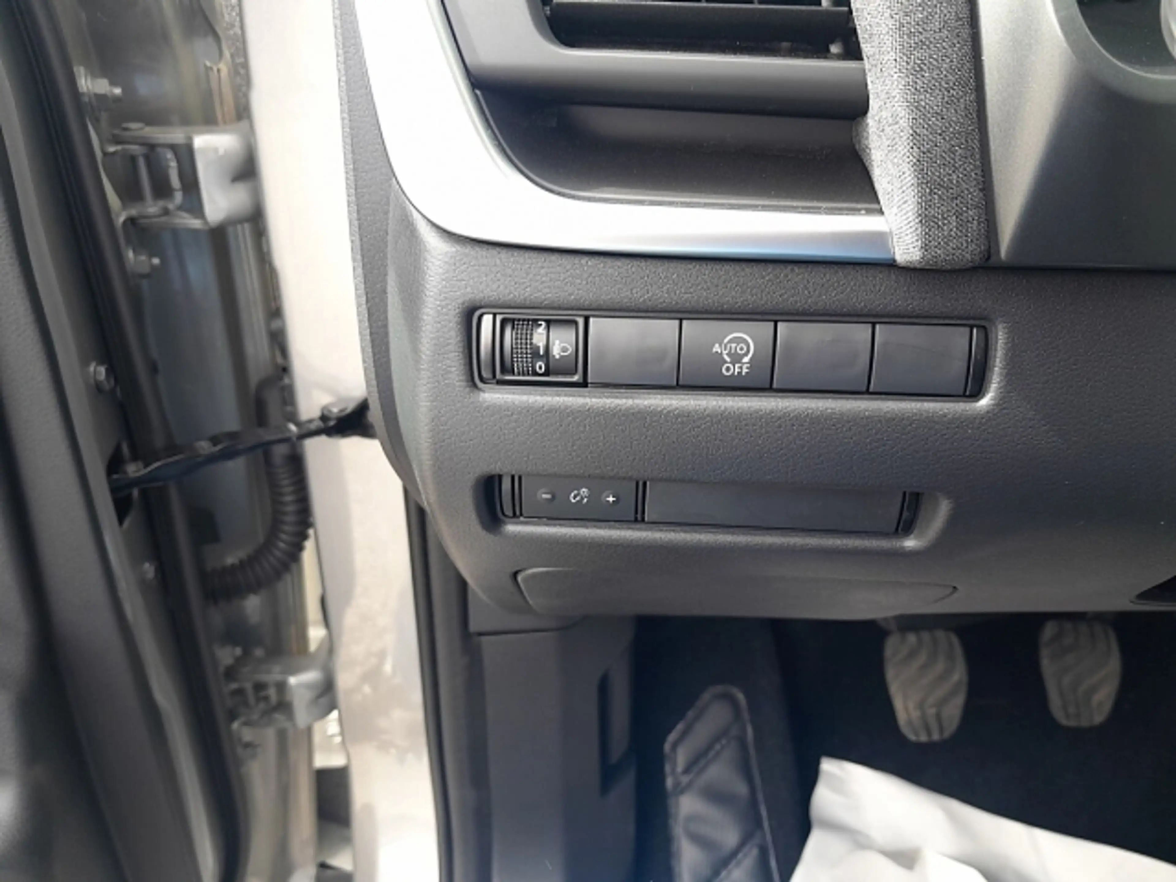 Nissan Qashqai Qashqai 1,3 DIG-T MHEV Tekna LED+RADAR+RFK — photo 11