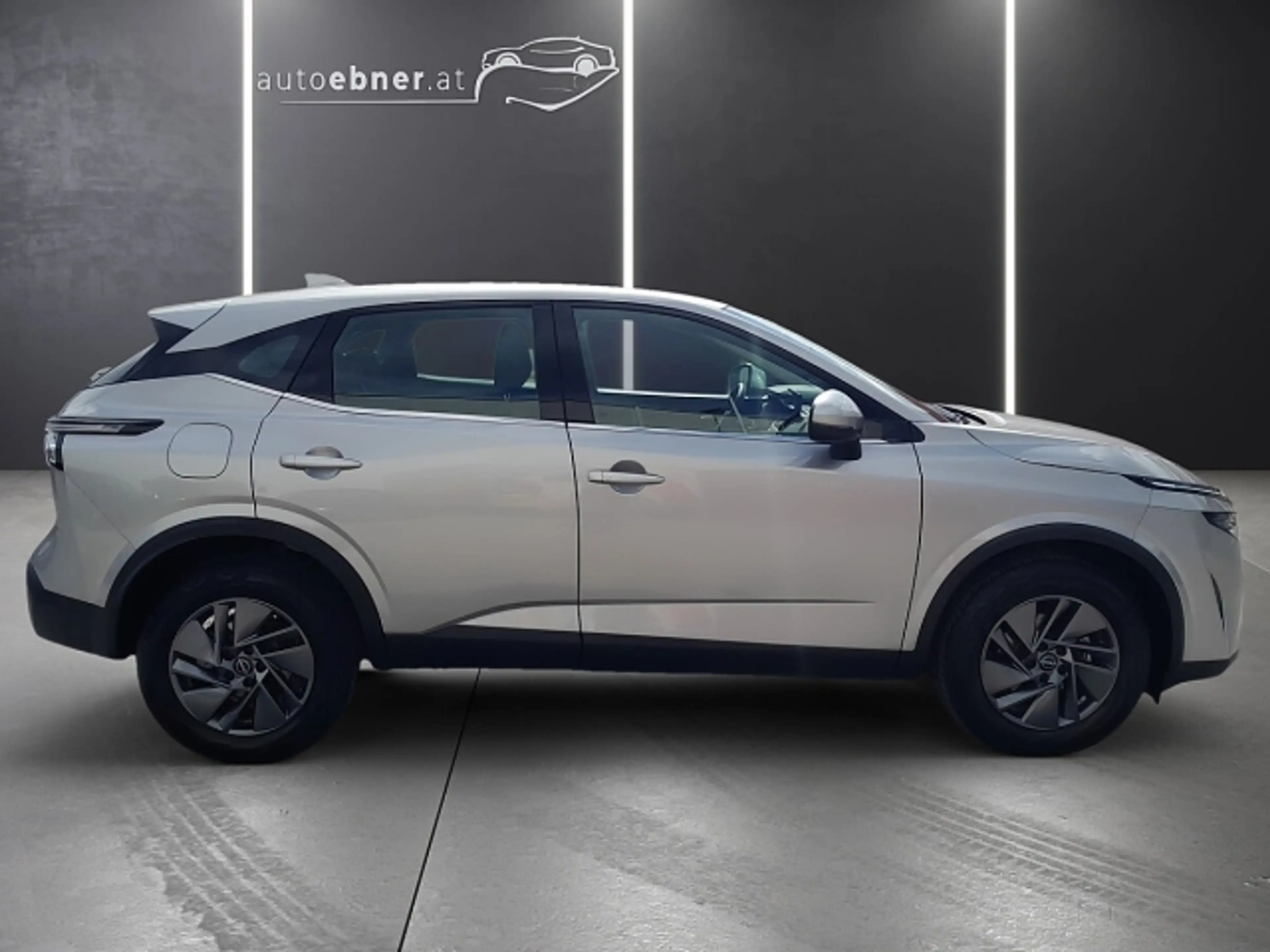 Nissan Qashqai Qashqai 1,3 DIG-T MHEV Tekna LED+RADAR+RFK — photo 4