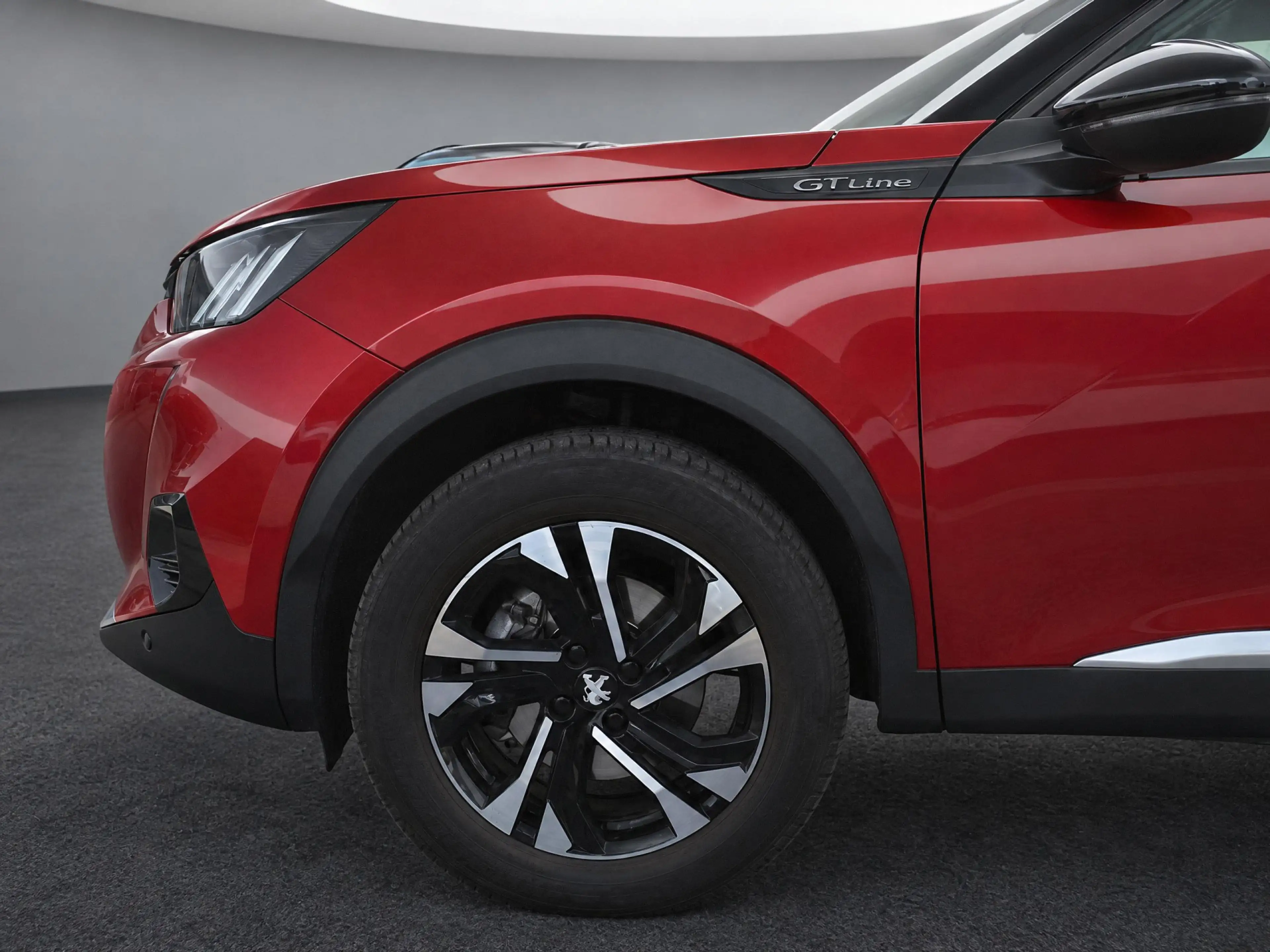 Peugeot 2008 1.2 PureTech GT-Line — photo 6