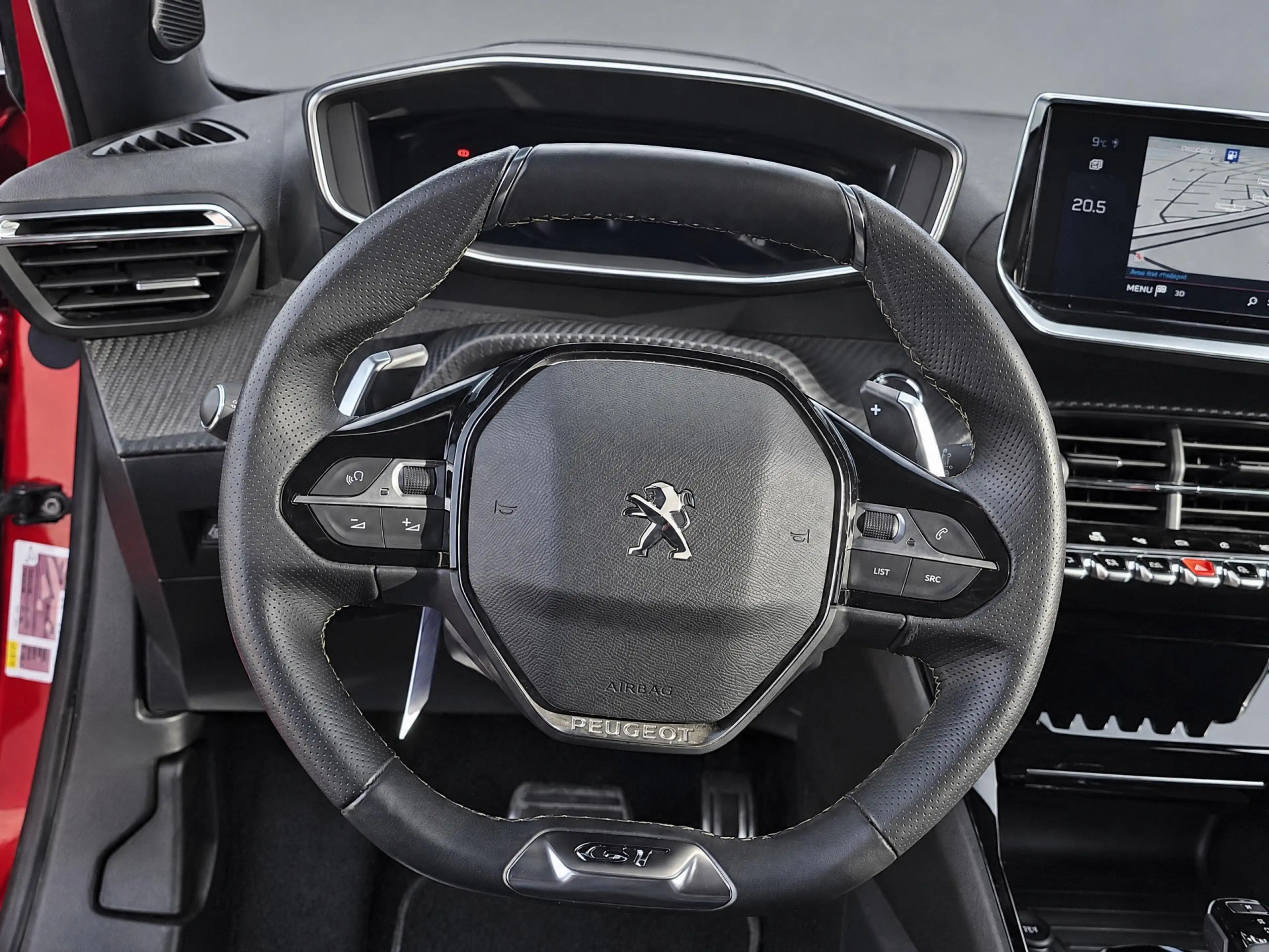 Peugeot 2008 1.2 PureTech GT-Line — photo 11