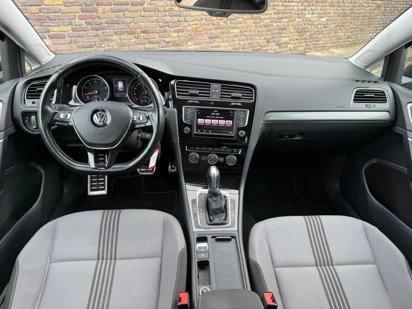Volkswagen Golf 1.4 TSI DSG Navi Camera Stoelverwarming Grigio - 2