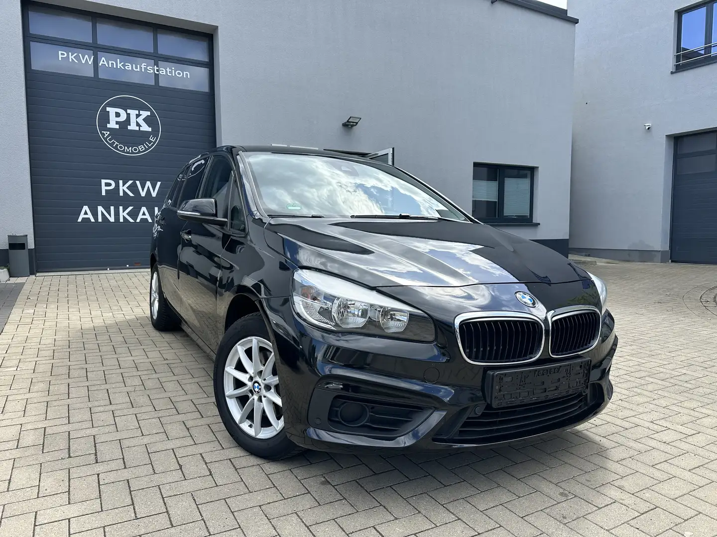 BMW 216 216d Active Tourer - 1
