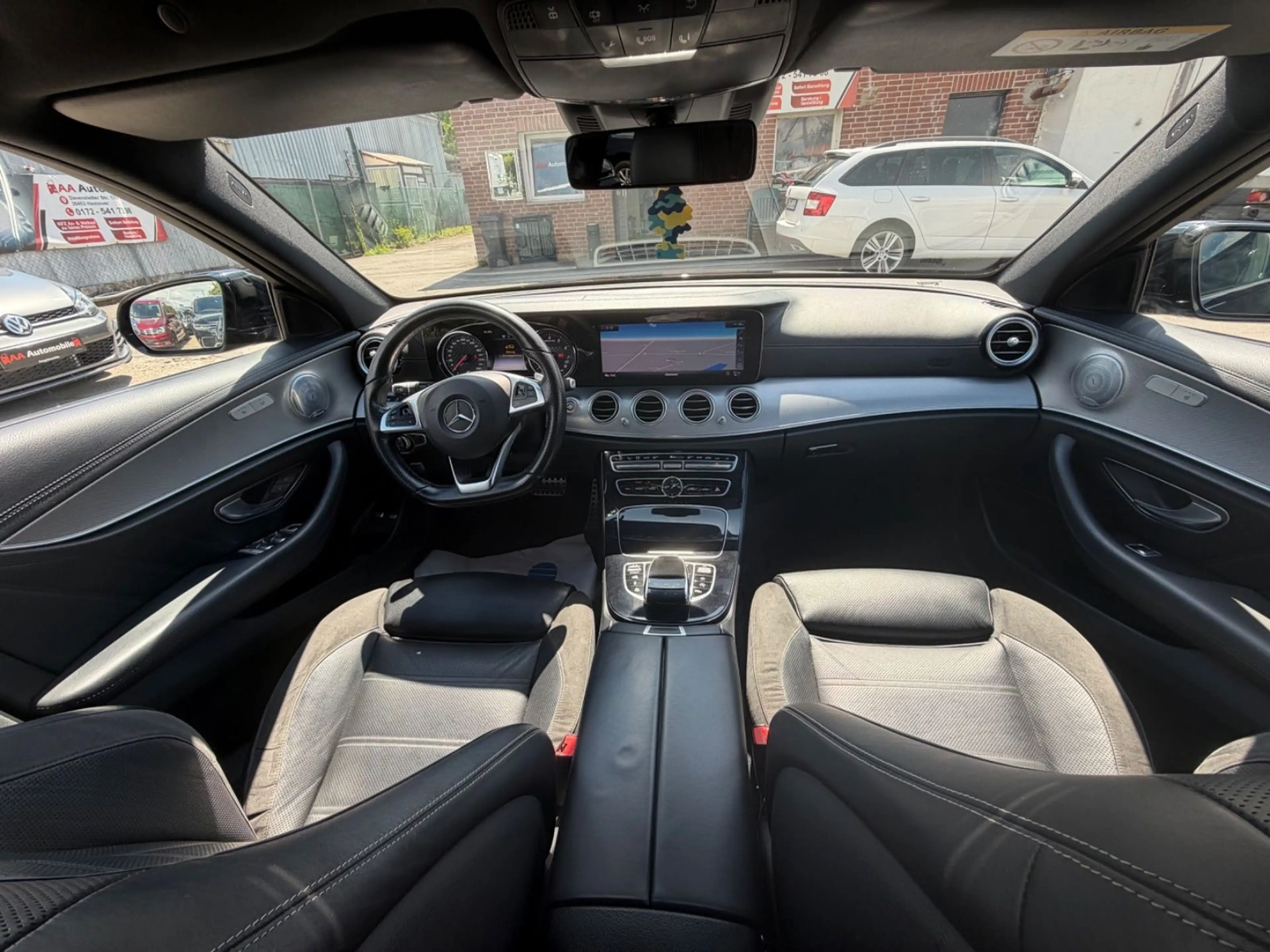 Mercedes-Benz E 43 AMG E T-Modell E 43 AMG 4Matic — photo 14