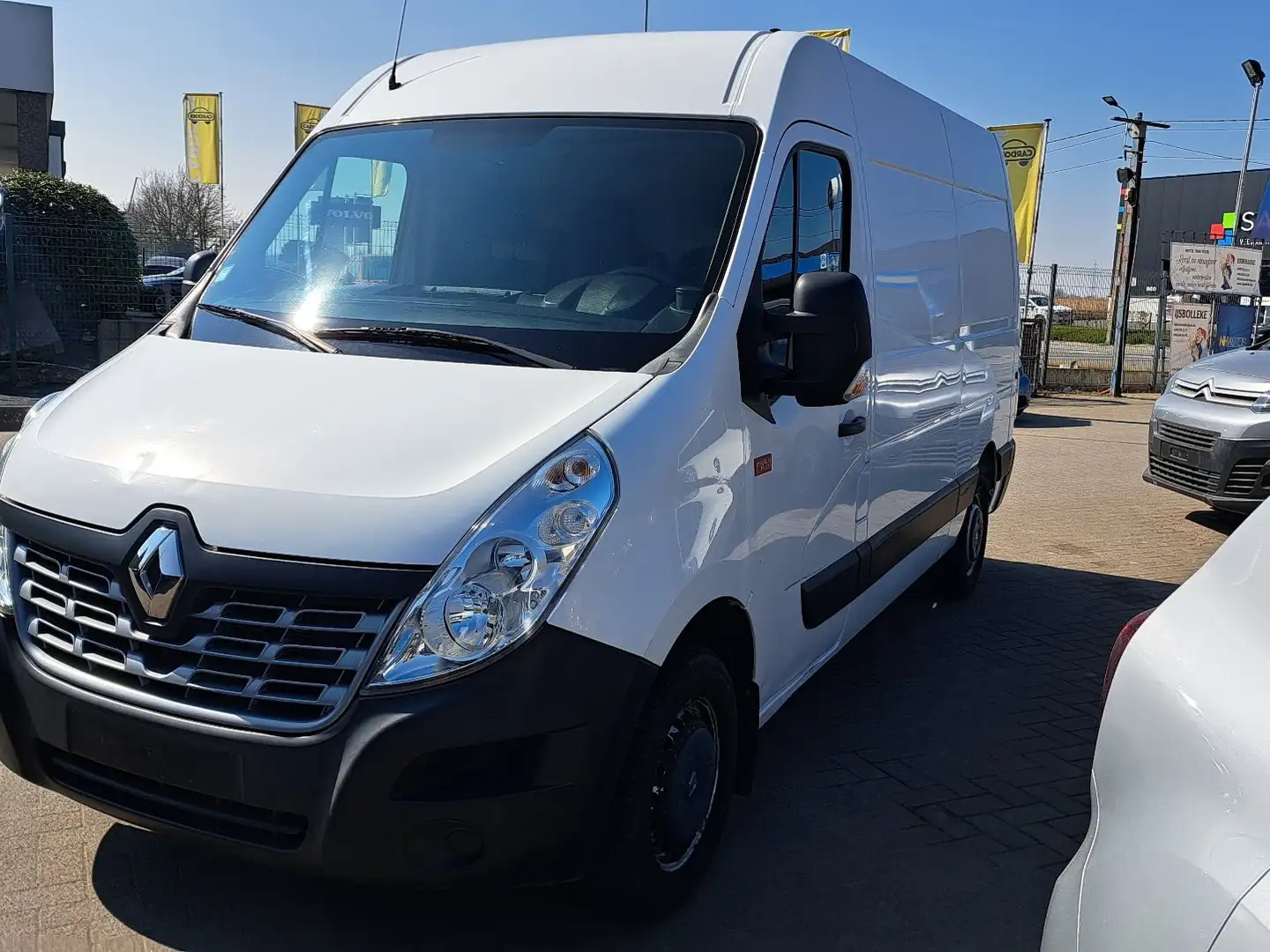 Renault Master 2.3 dCi 35 L2H2 Blanc - 1