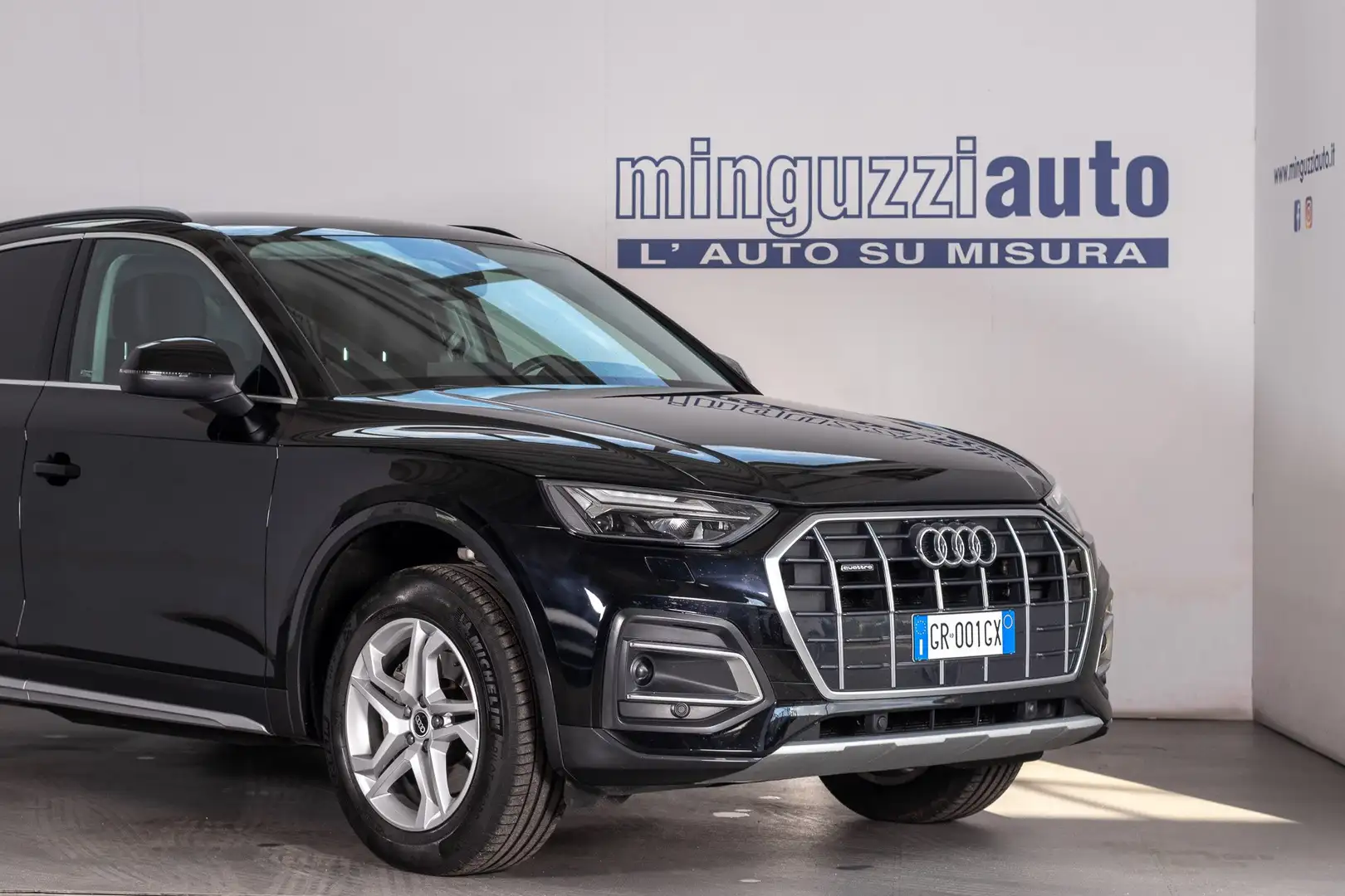 Audi Q5 40 2.0 tdi mhev quattro s-tronic 204CV Noir - 2