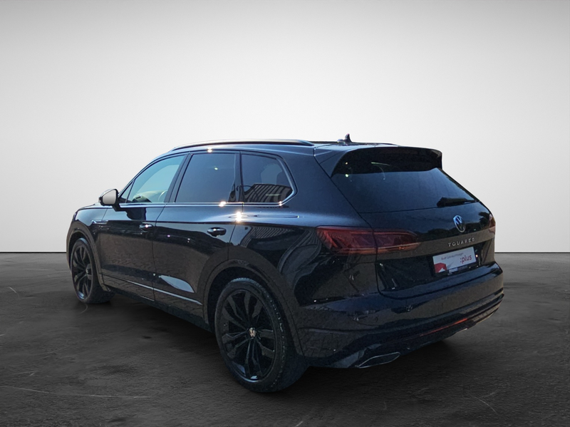 Volkswagen Touareg 3.0 TDI DSG 4Motion R-Line Black Style,AHK, — photo 4