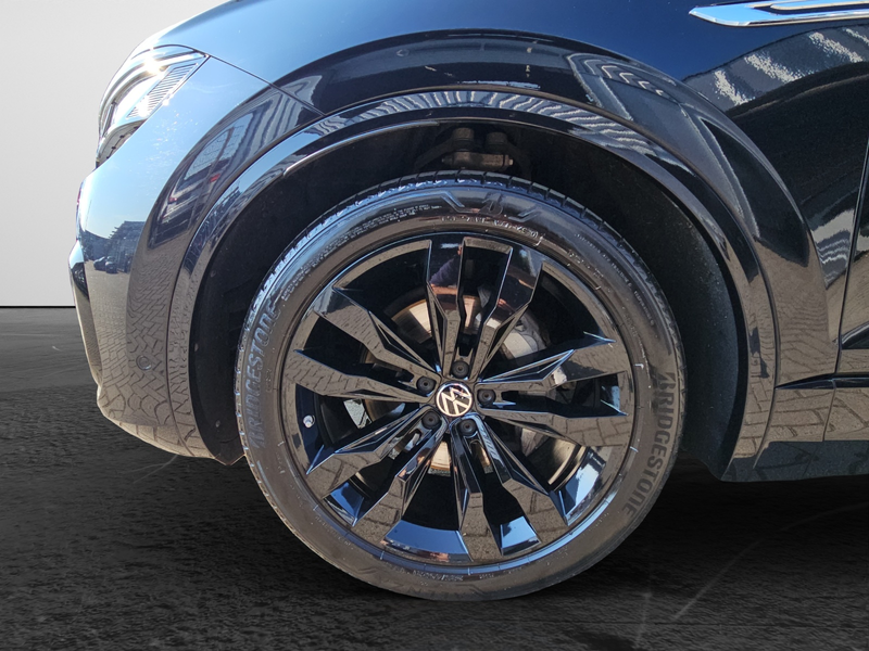 Volkswagen Touareg 3.0 TDI DSG 4Motion R-Line Black Style,AHK, — photo 5