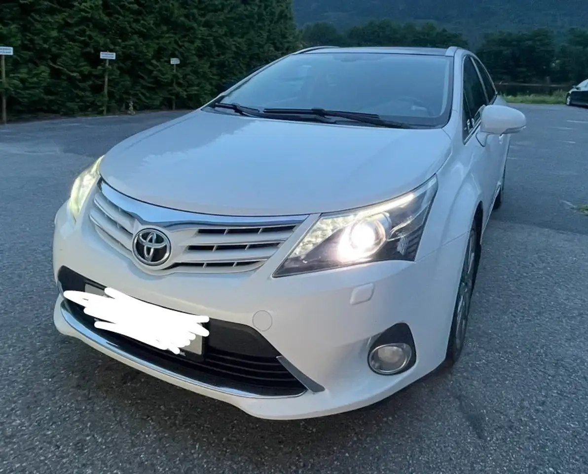 Toyota Avensis MC SW 150 D-CAT FAP Style A