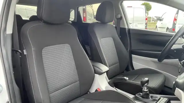 Hyundai I20 view 10