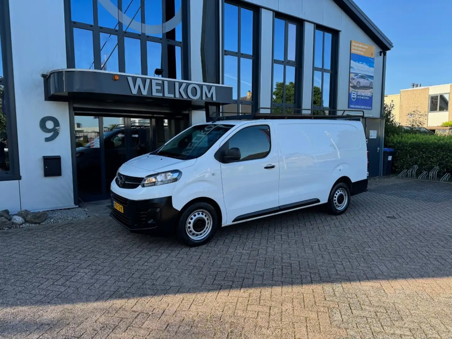 Opel Vivaro 2.0 L3H1 145PK Airco, Cruisecntrl, Camera, PDC, Im Weiß - 2