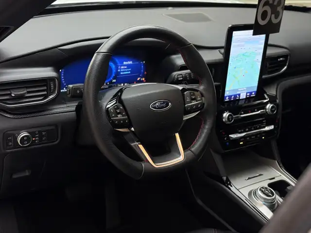 Ford Explorer view 14