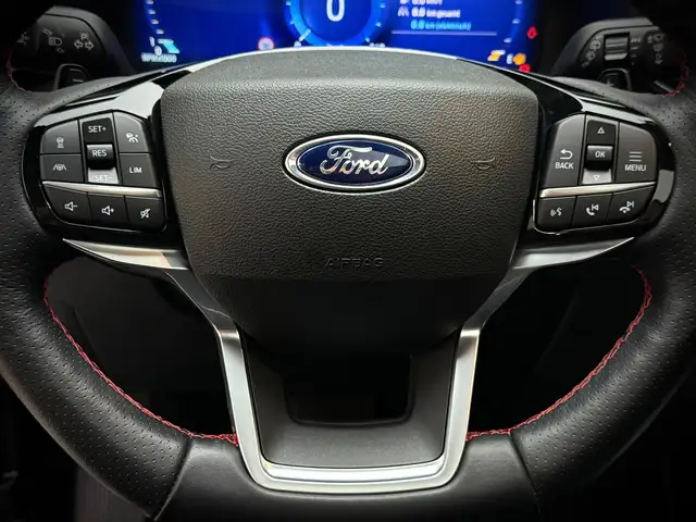 Ford Explorer view 15