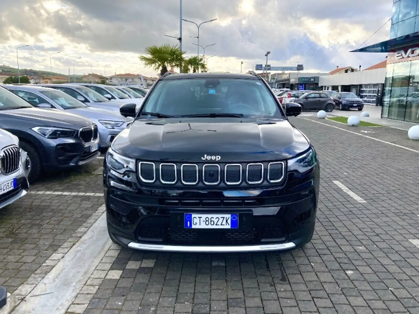 Jeep Compass Compass 1.6 Multijet II 2WD Limited Schwarz - 2