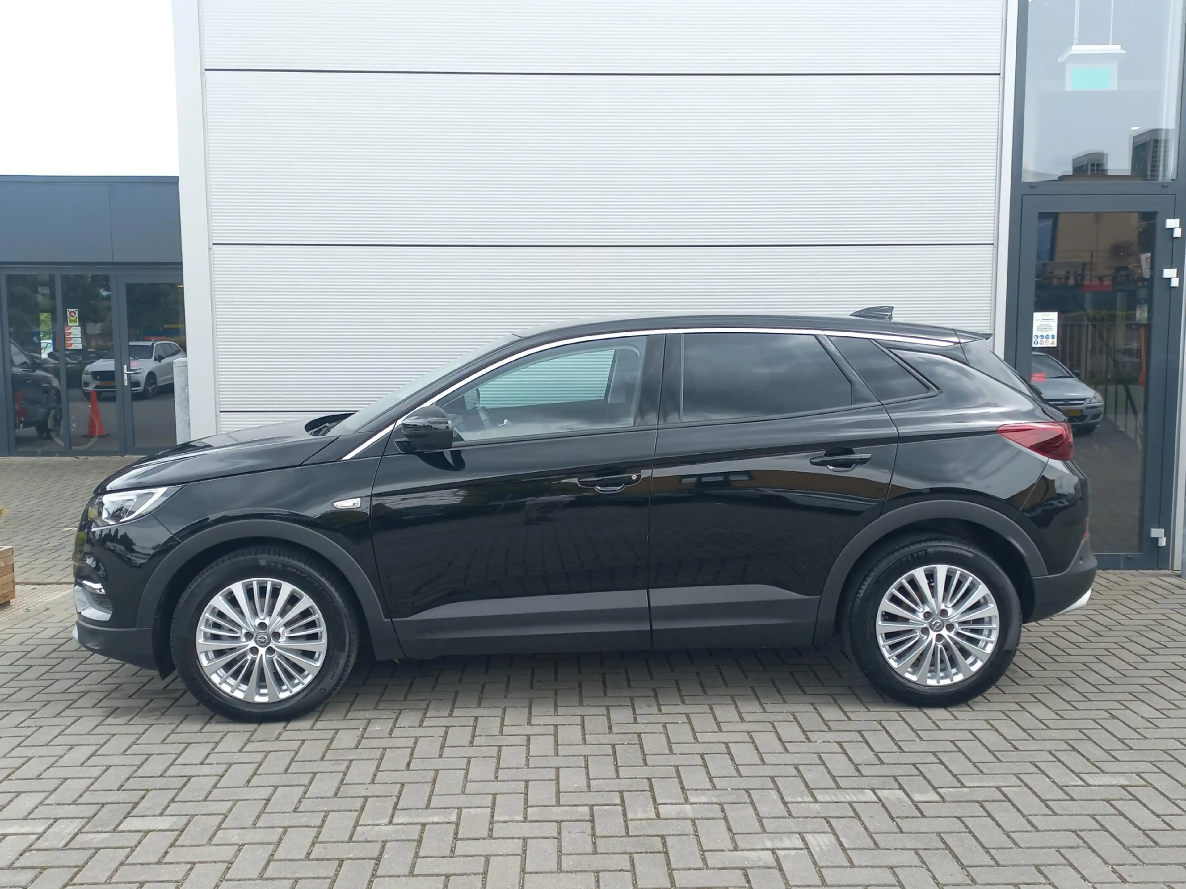 Opel Grandland X 1.2T 130pk Business Elegance | Climate control | N — photo 3