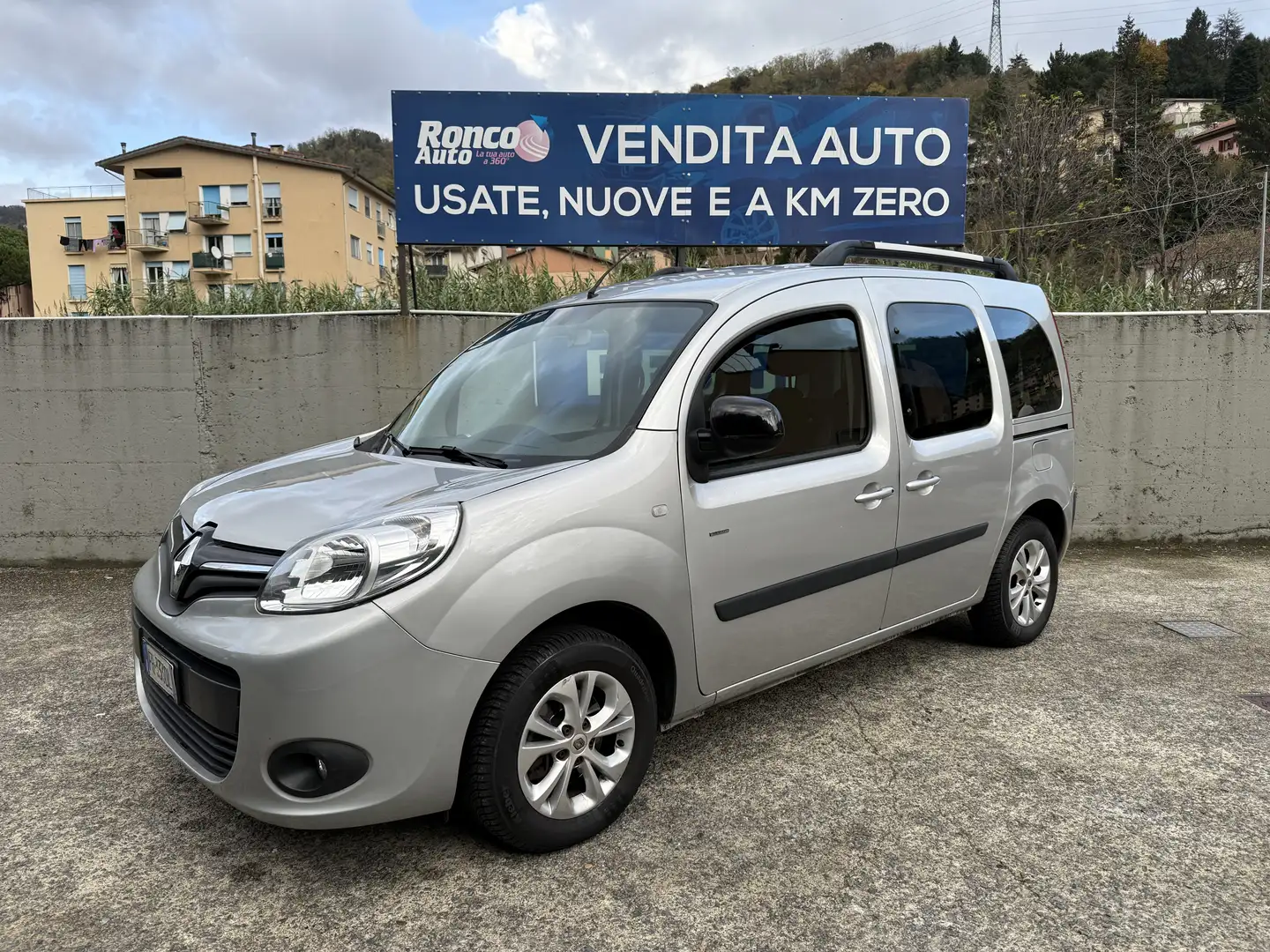 Renault Kangoo Kangoo II 2013 1.2 tce Limited s Grau - 1