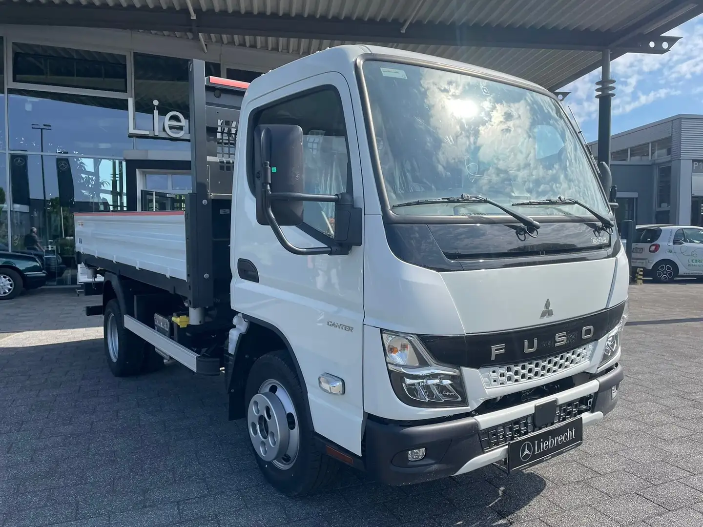 Fuso Canter 6S15 Weiß - 2