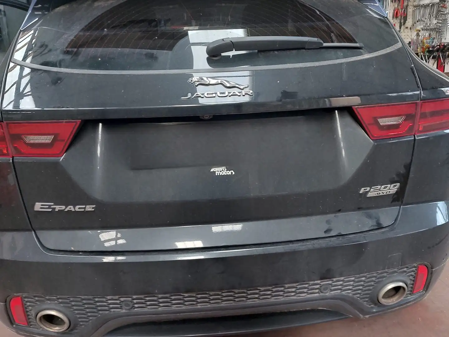 Jaguar E-Pace 2.0 T AWD S - 2