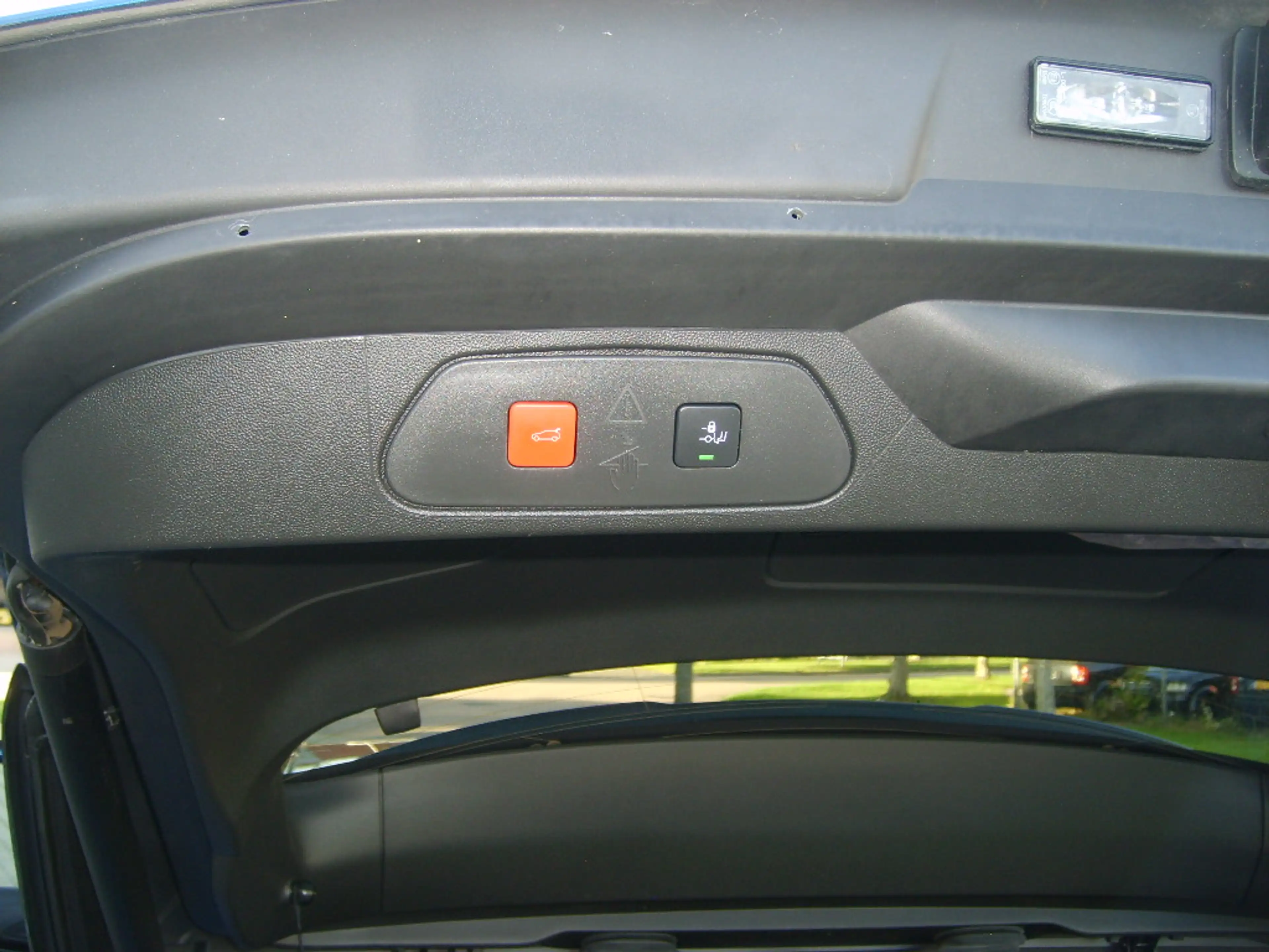 Opel Grandland X 1.2 Turbo Ultimate — photo 13