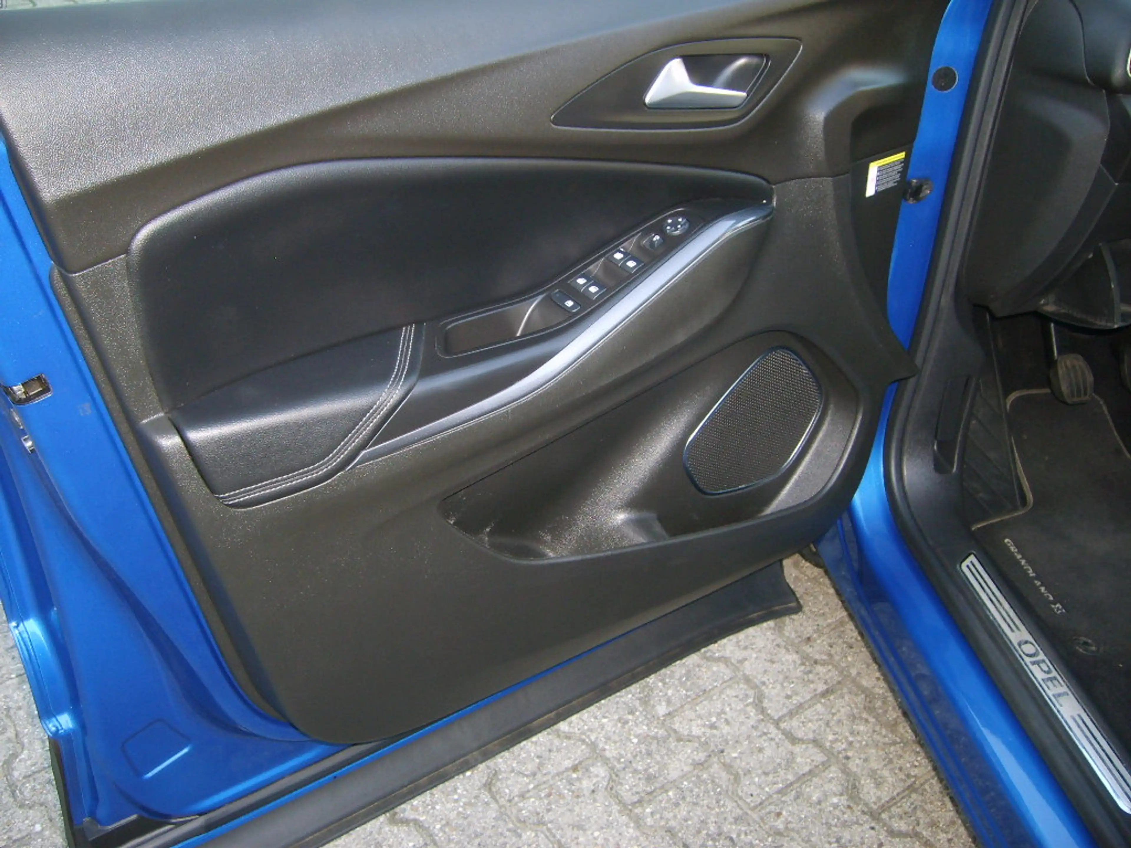 Opel Grandland X 1.2 Turbo Ultimate — photo 9