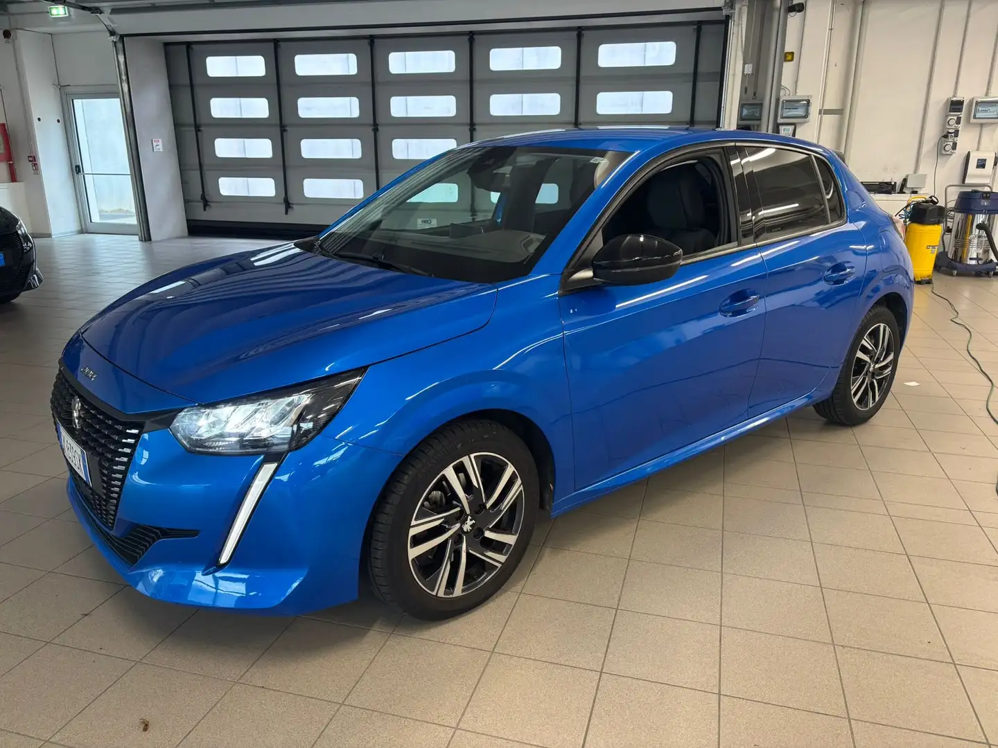 Peugeot 208 208 II 2019 1.5 bluehdi Allure s Blau - 1