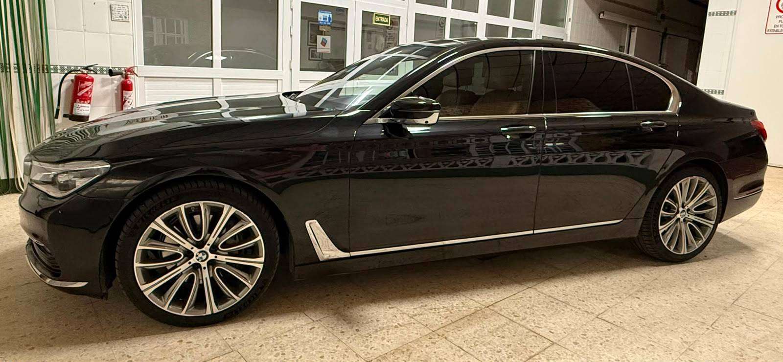 BMW 730 730dA - foto 1