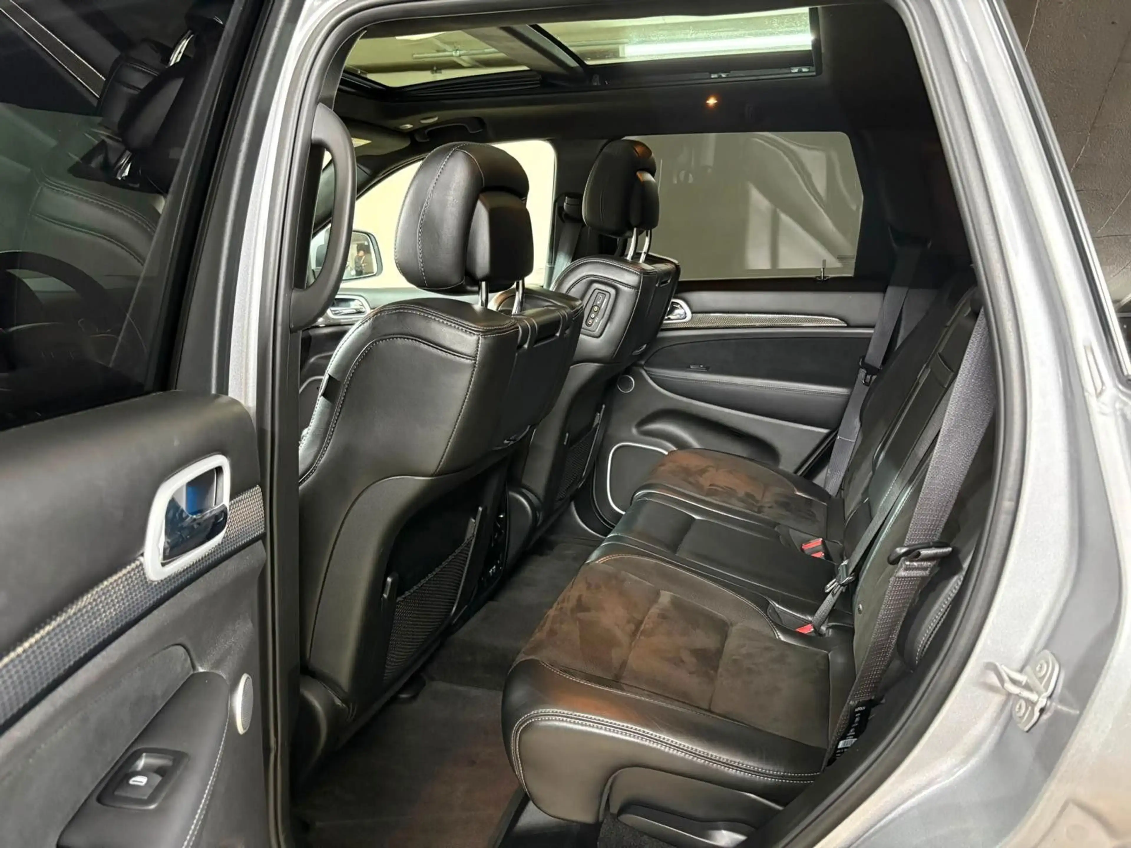 Jeep Grand Cherokee 6.2 V8 Trackhawk *709PS*TV Paket* — photo 11