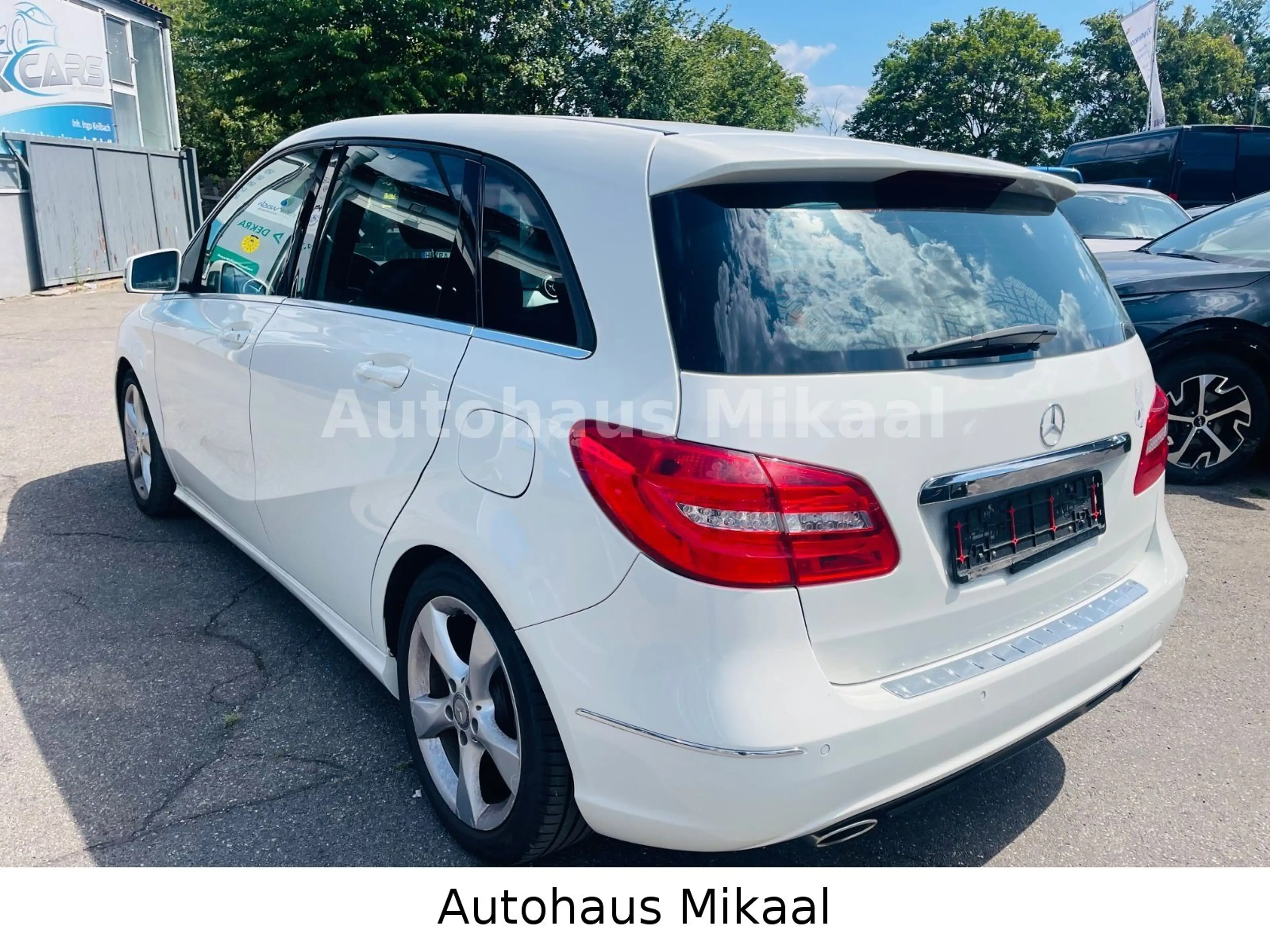 Mercedes-Benz B 200 CDI — photo 6