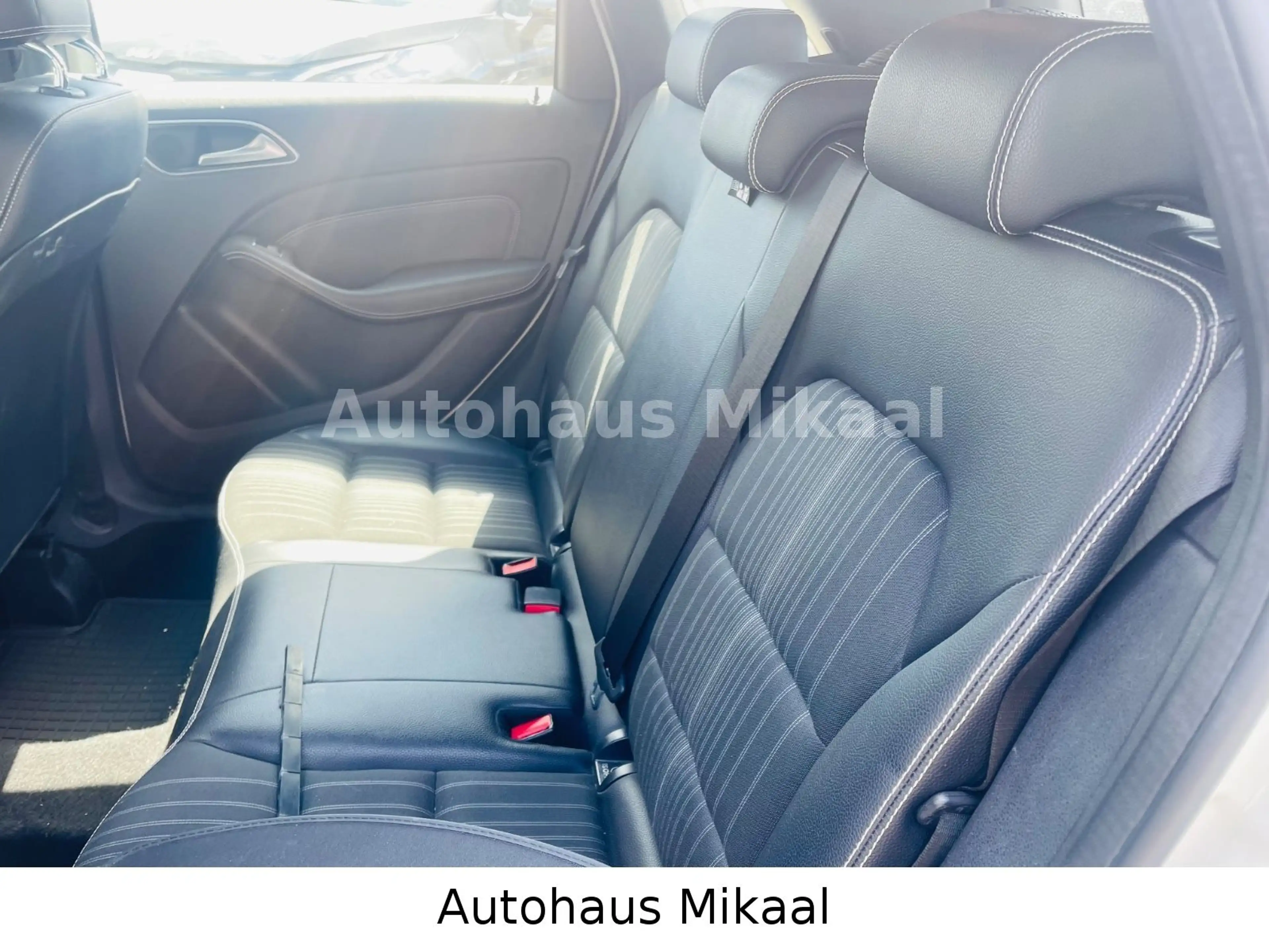 Mercedes-Benz B 200 CDI — photo 8