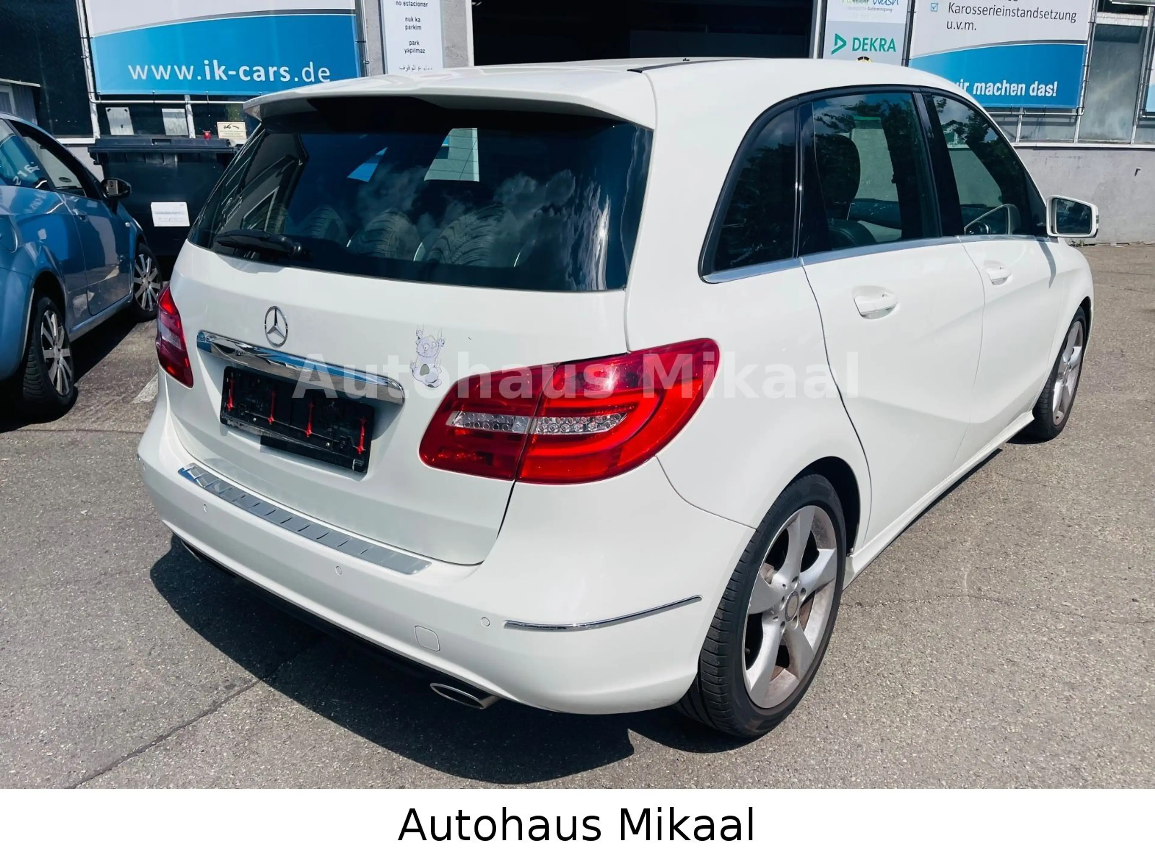 Mercedes-Benz B 200 CDI — photo 4