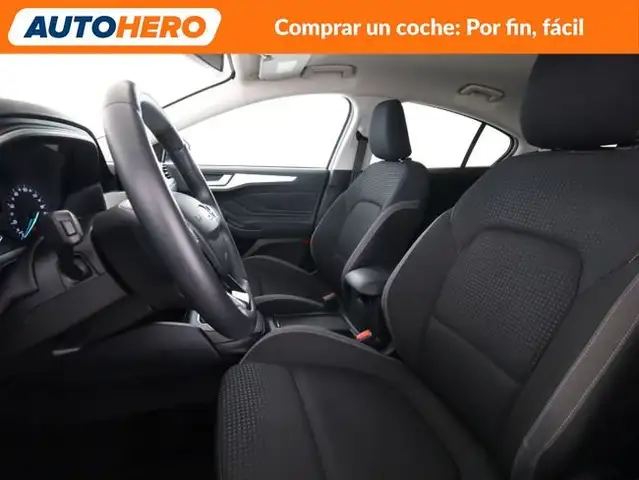 Ford Focus view 11