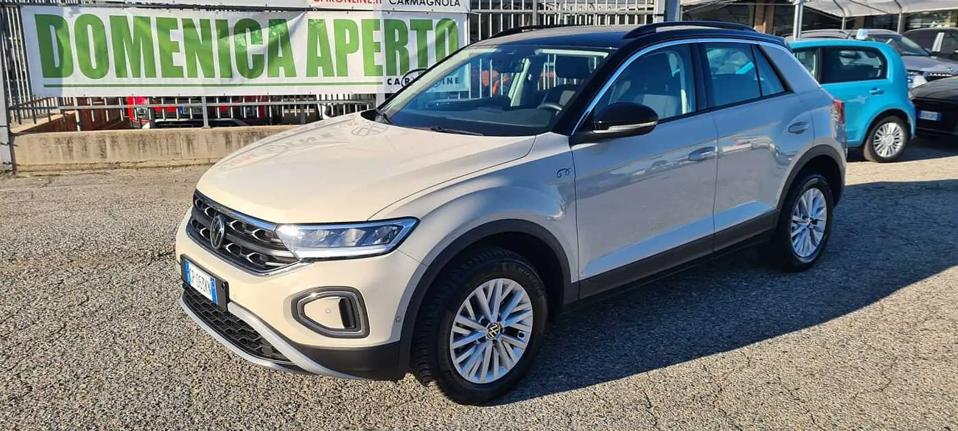 Volkswagen T-Roc 1.0 TSI Life Beige - 2