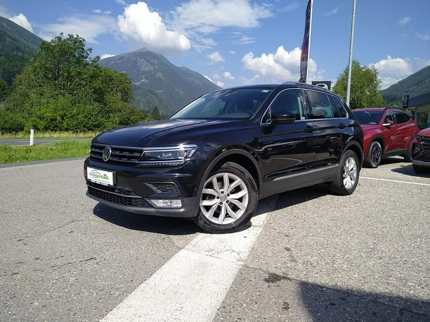 Volkswagen Tiguan 2,0 TDI SCR 4Motion Highline DSG Schwarz - 2