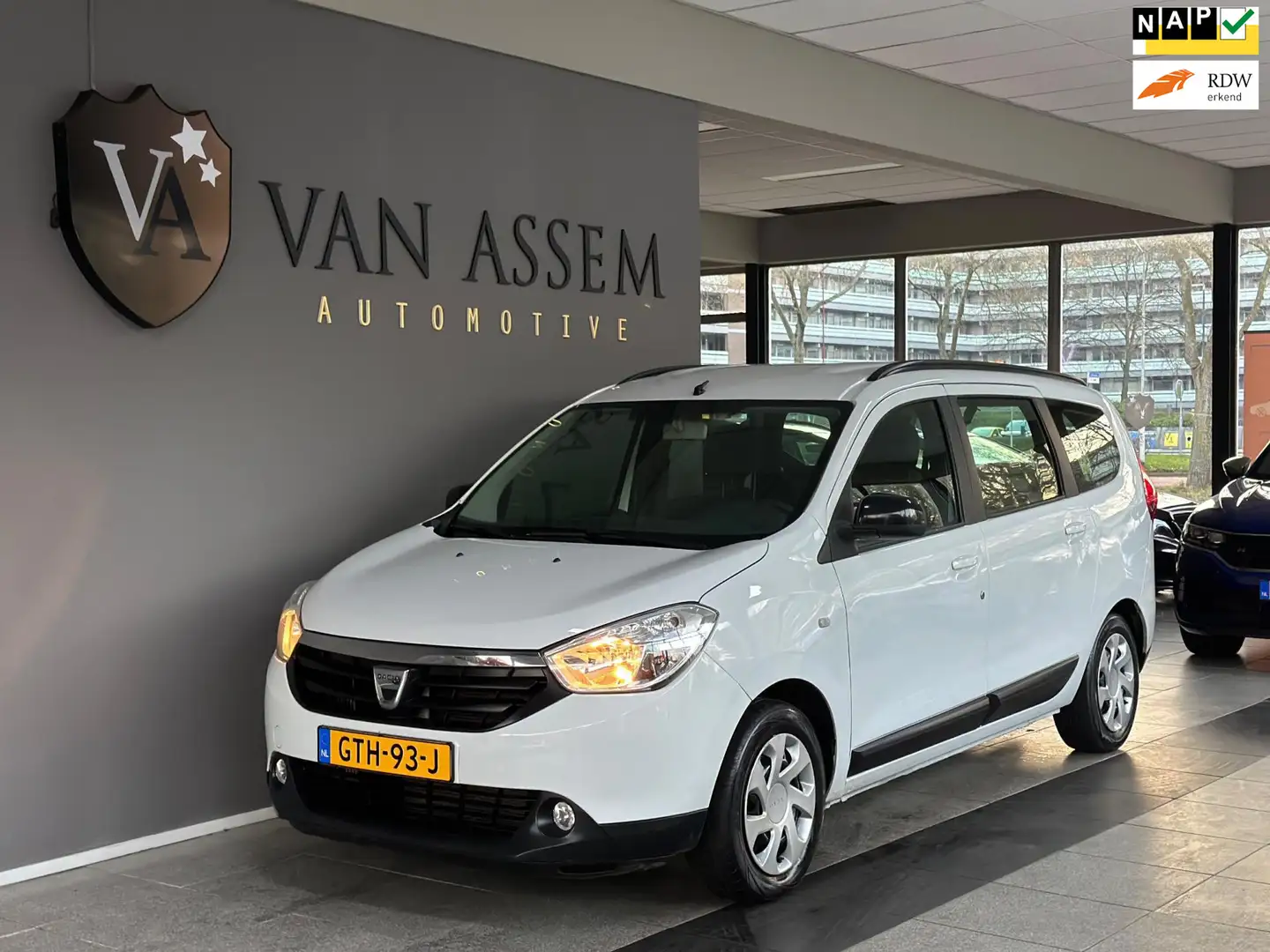 Dacia Lodgy 1.2 TCe Ambiance 5p.|AIRCO|CRUISE CONTROL Bílá - 1