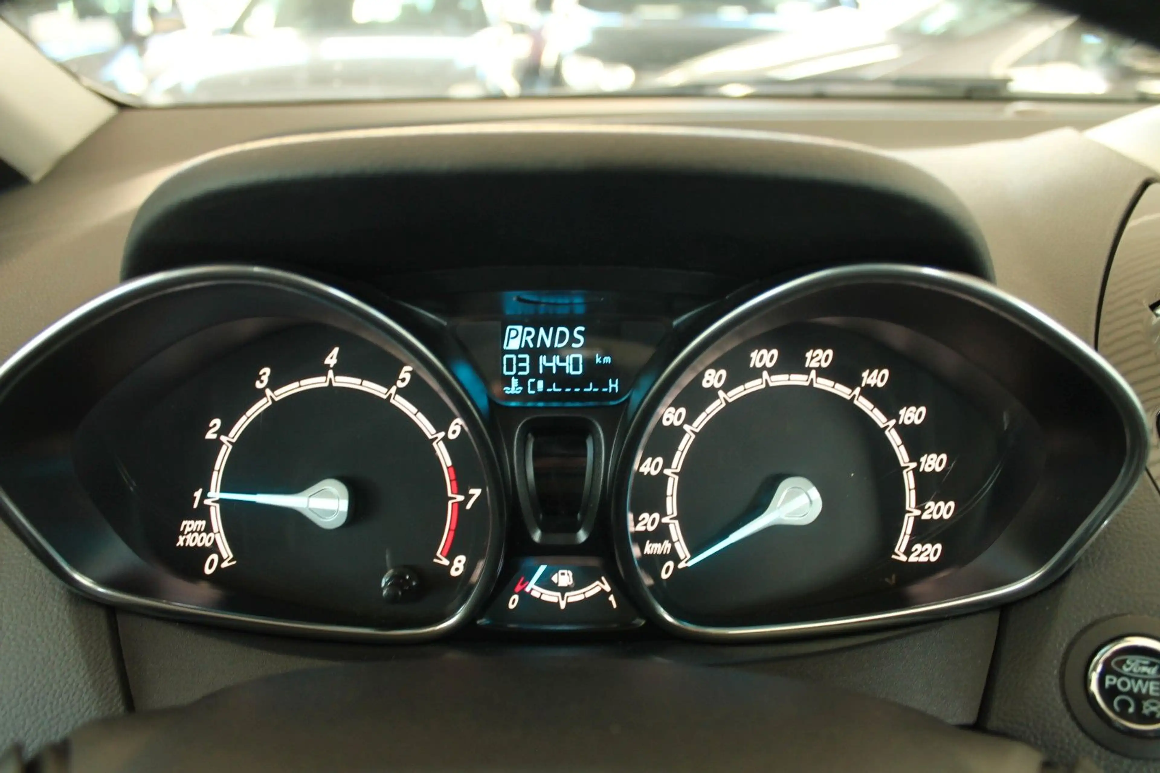 Ford B-Max B-MAX Titanium — photo 12